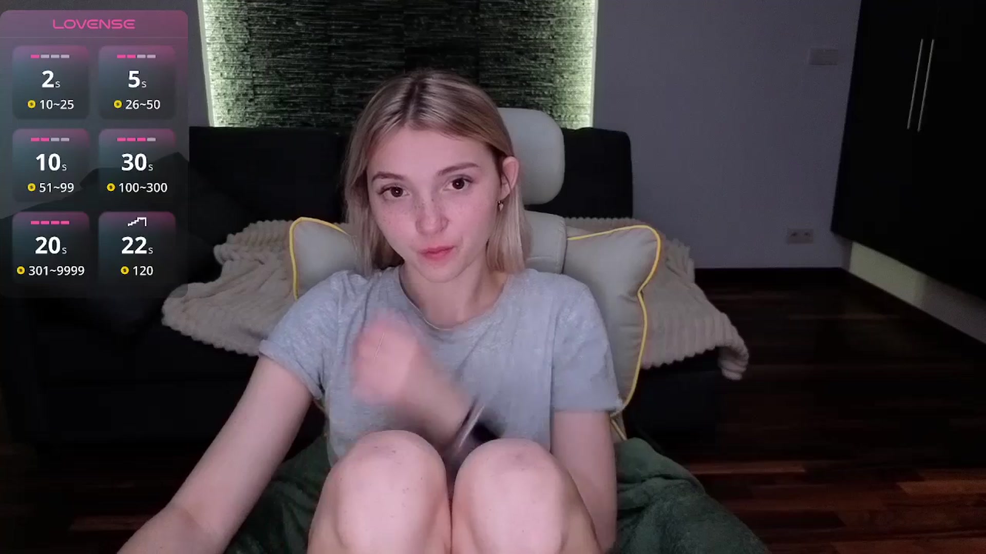 Gallery image thumbnail from Daisyy's myfreecams stream on, 04/08/2026, 21:58 image 9 of 20