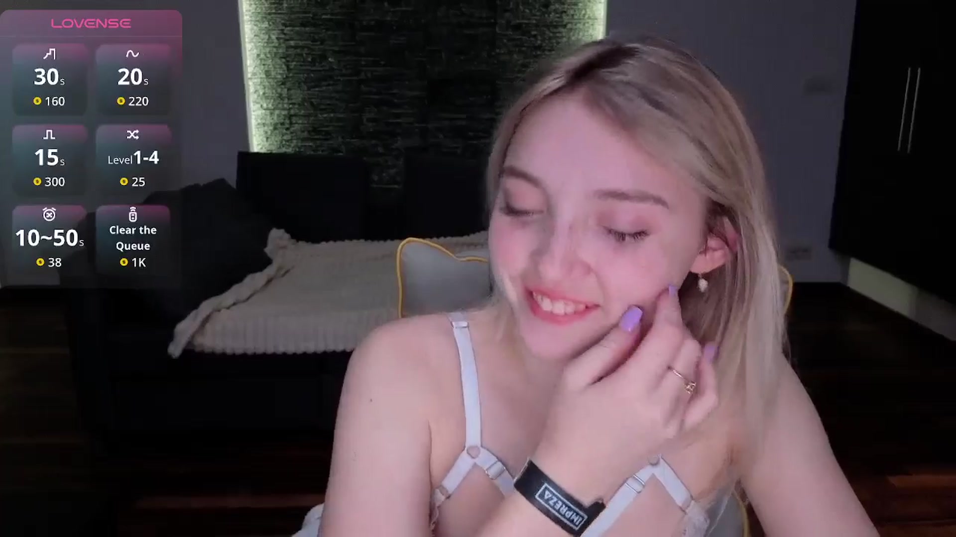 Gallery image thumbnail from Daisyy's myfreecams stream on, 04/09/2026, 20:16 image 19 of 20