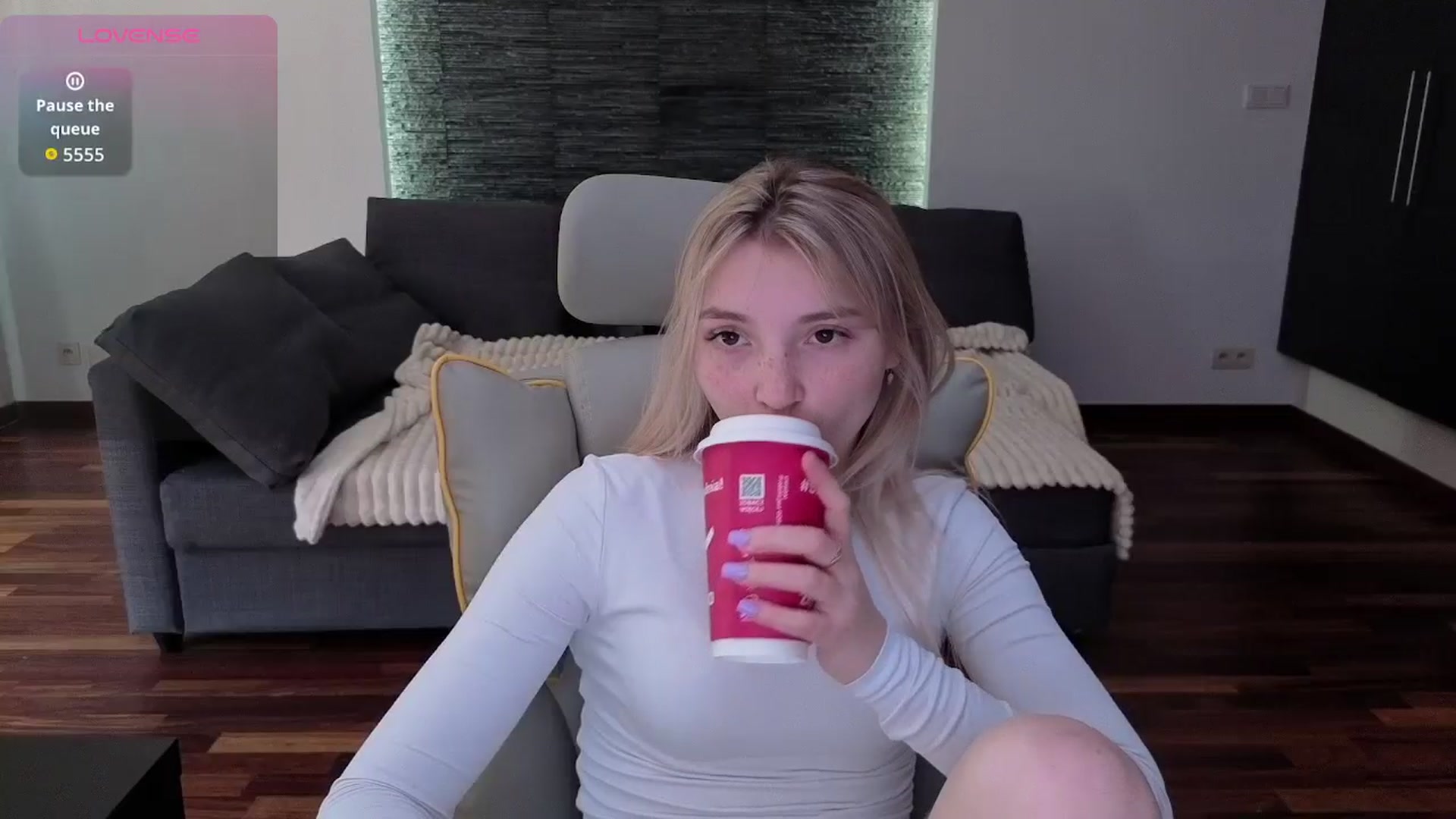 Gallery image thumbnail from Daisyy's myfreecams stream on, 04/10/2026, 14:45 image 17 of 20