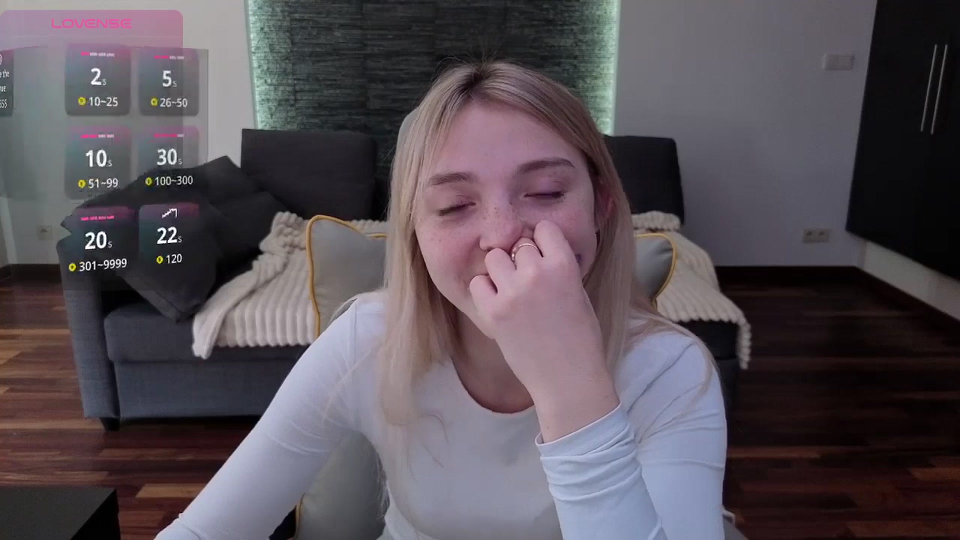 Gallery image thumbnail from Daisyy's myfreecams stream on, 04/10/2026, 14:45 image 4 of 20