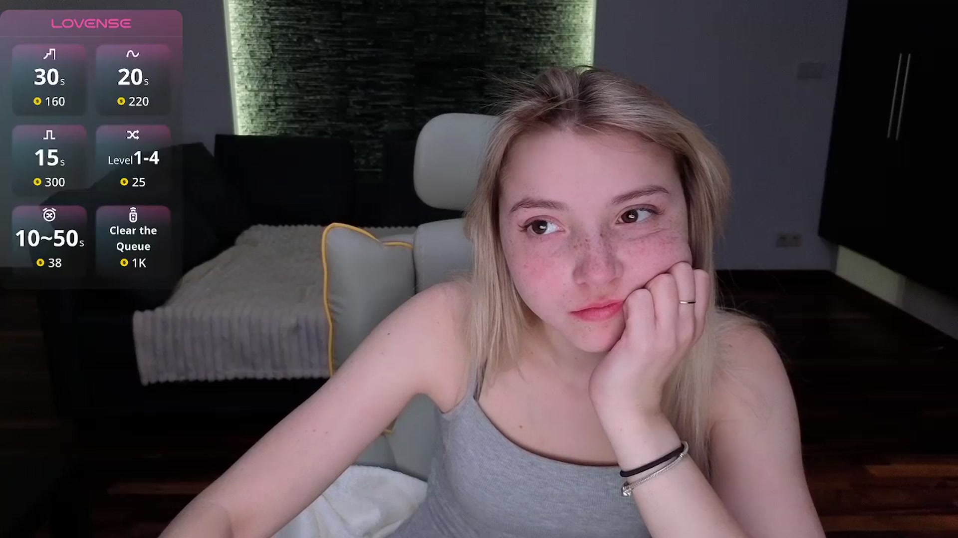 Gallery image thumbnail from Daisyy's myfreecams stream on, 04/13/2026, 19:58 image 3 of 20