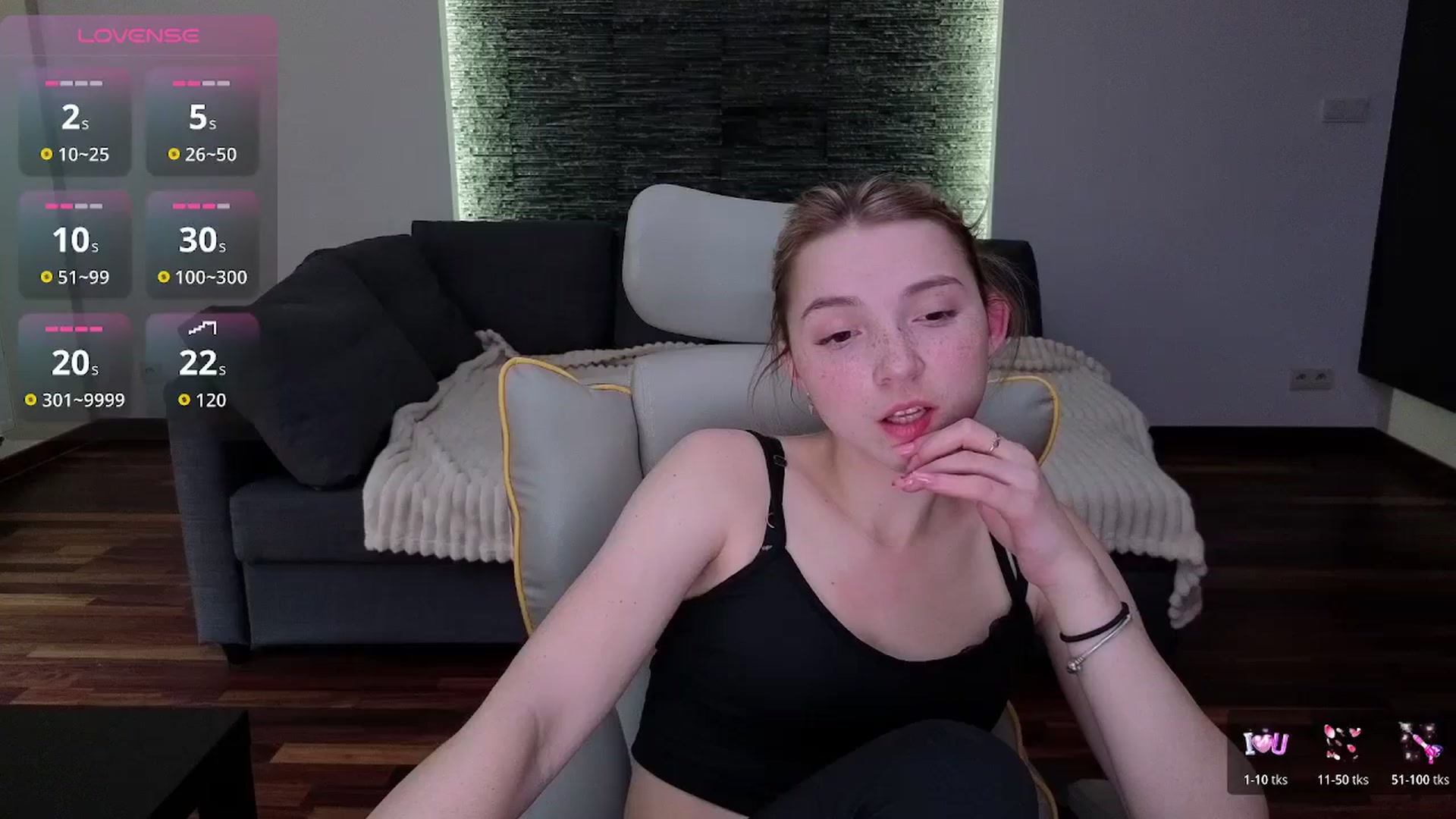 Gallery image thumbnail from Daisyy's myfreecams stream on, 04/14/2026, 16:51 image 4 of 20