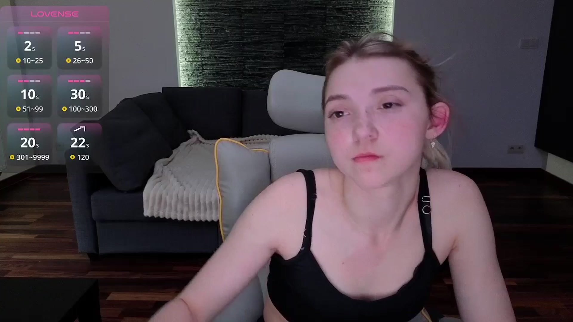Gallery image thumbnail from Daisyy's myfreecams stream on, 04/14/2026, 16:51 image 6 of 20