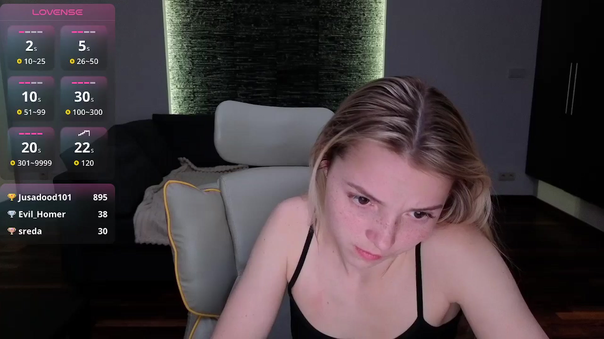 Gallery image thumbnail from Daisyy's myfreecams stream on, 04/14/2026, 17:49 image 7 of 20