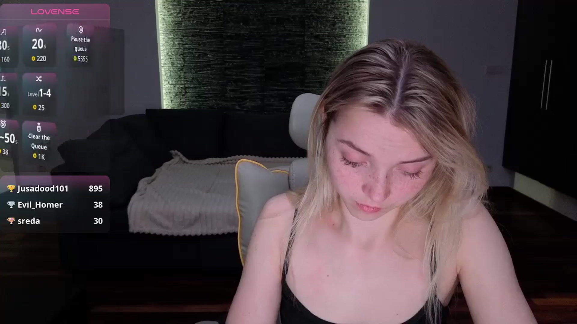 Gallery image thumbnail from Daisyy's myfreecams stream on, 04/14/2026, 17:49 image 18 of 20