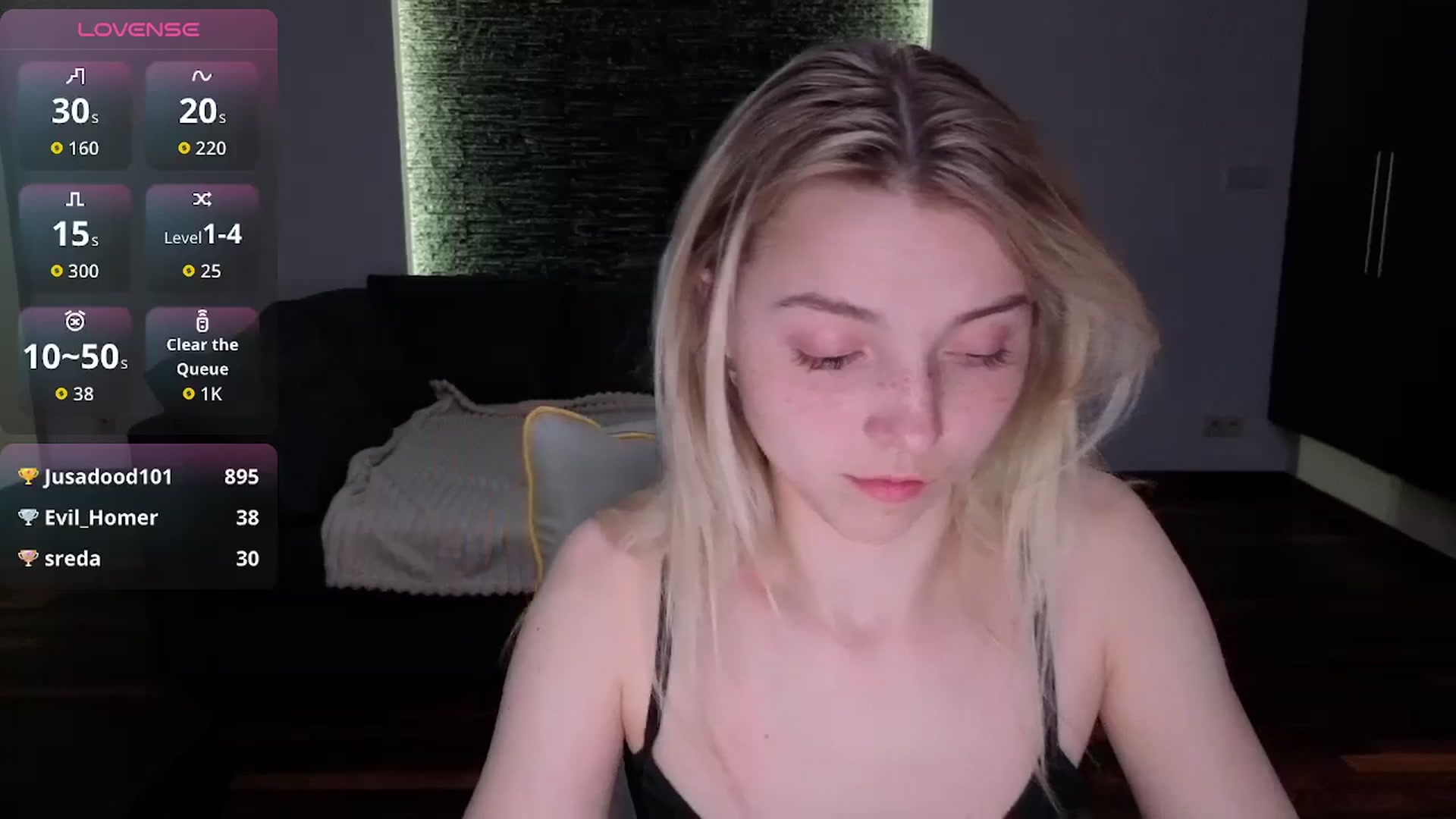 Gallery image thumbnail from Daisyy's myfreecams stream on, 04/14/2026, 17:49 image 17 of 20