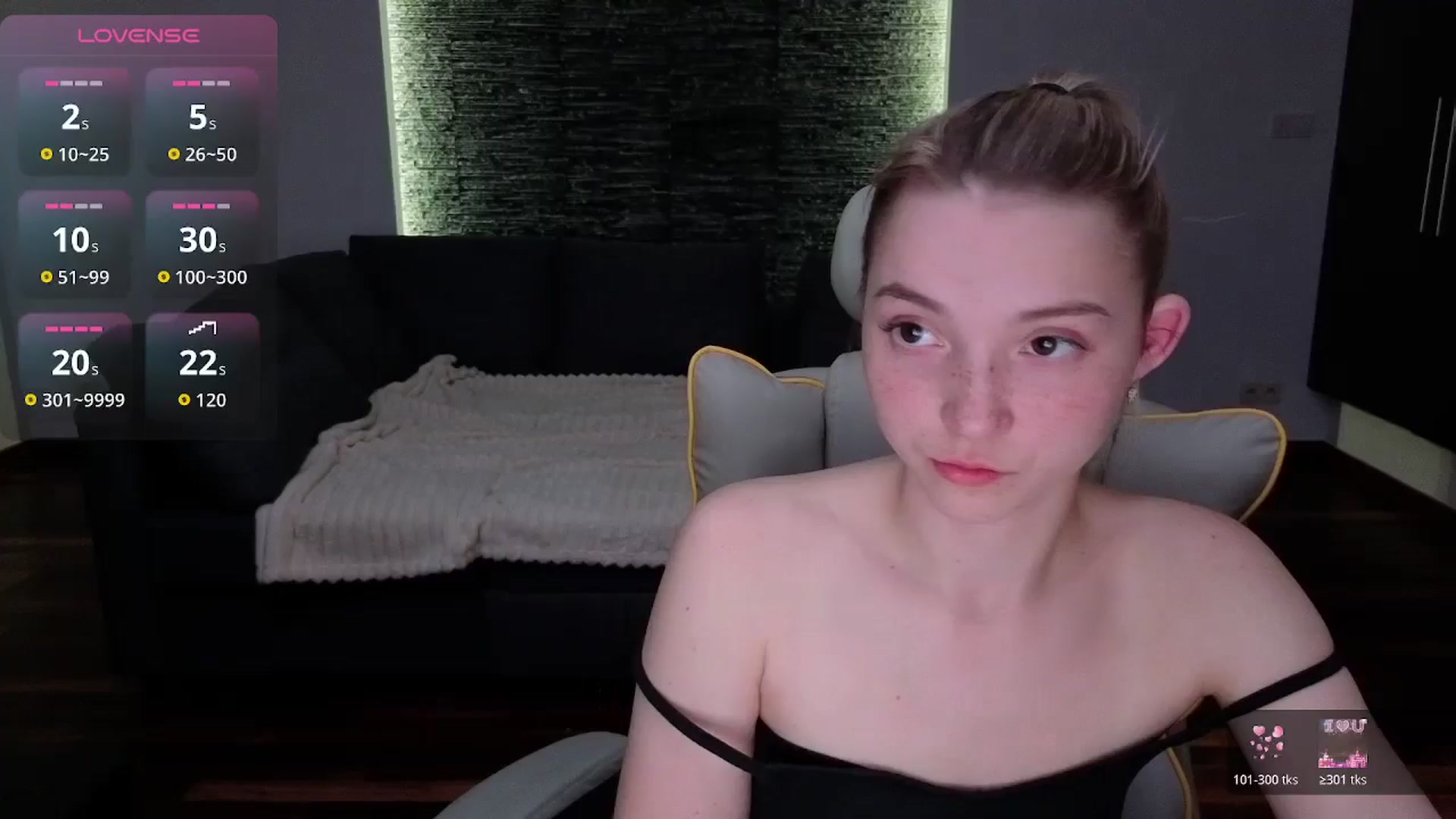 Gallery image thumbnail from Daisyy's myfreecams stream on, 04/14/2026, 21:51 image 17 of 20