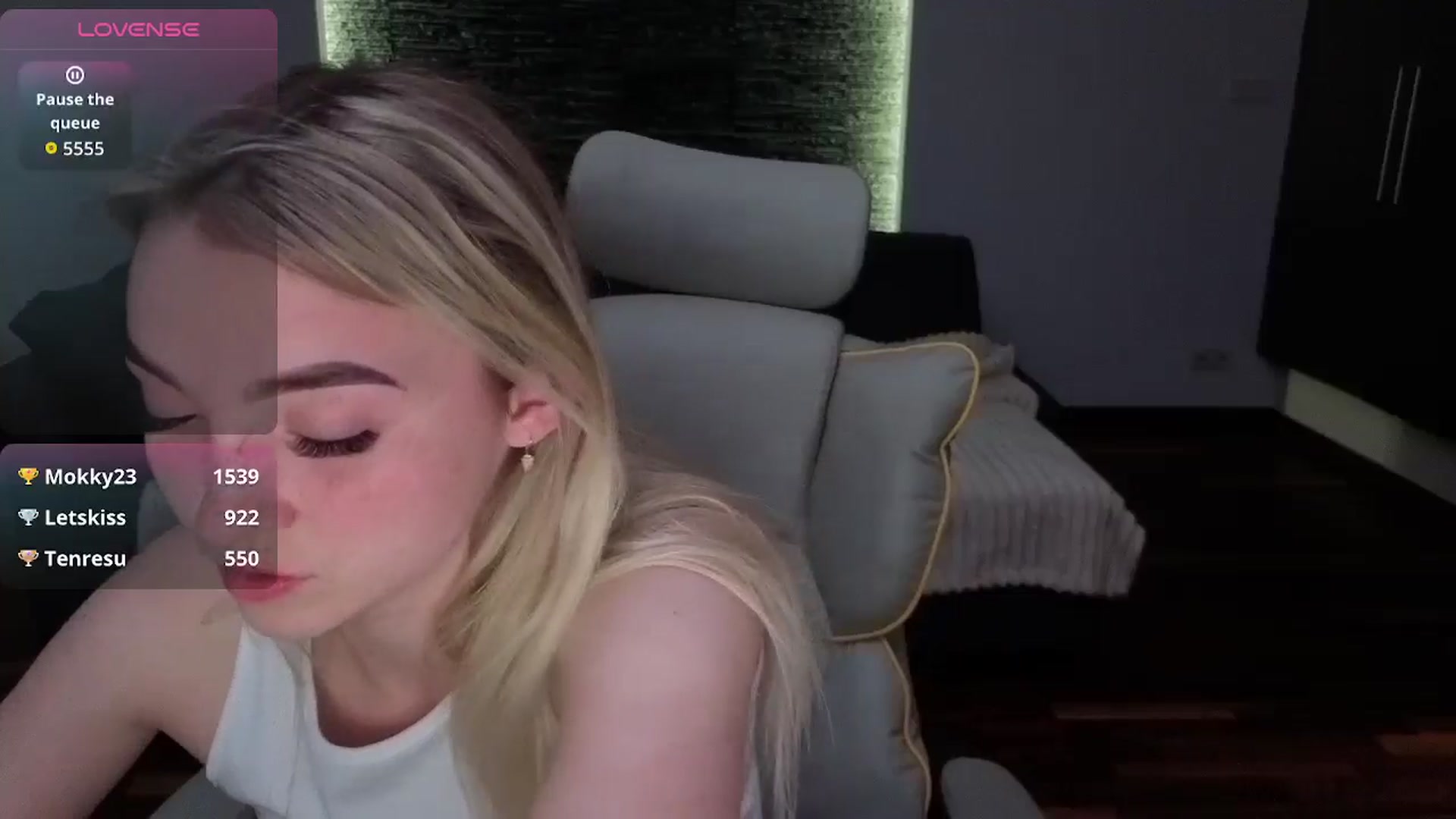 Gallery image thumbnail from Daisyy's myfreecams stream on, 04/19/2026, 18:31 image 20 of 20
