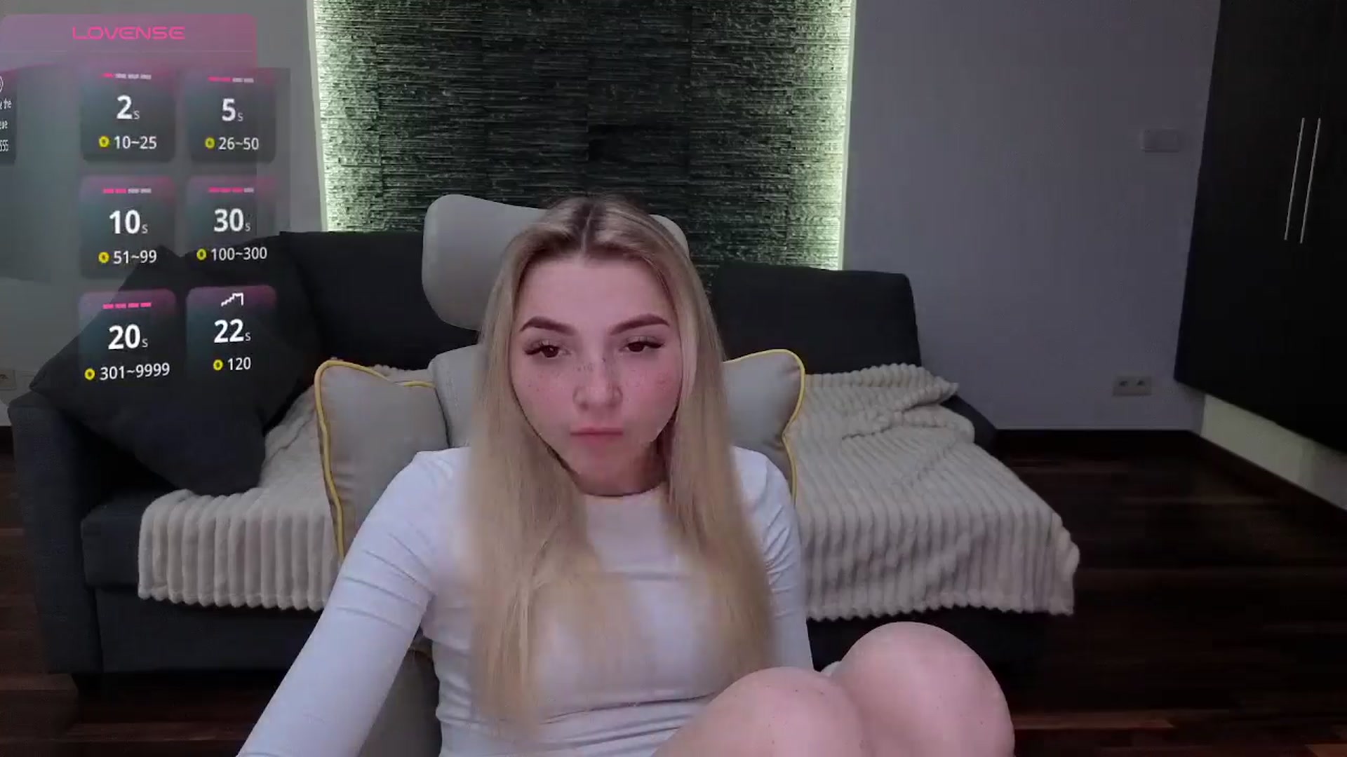 Gallery image thumbnail from Daisyy's myfreecams stream on, 04/20/2026, 14:18 image 8 of 20