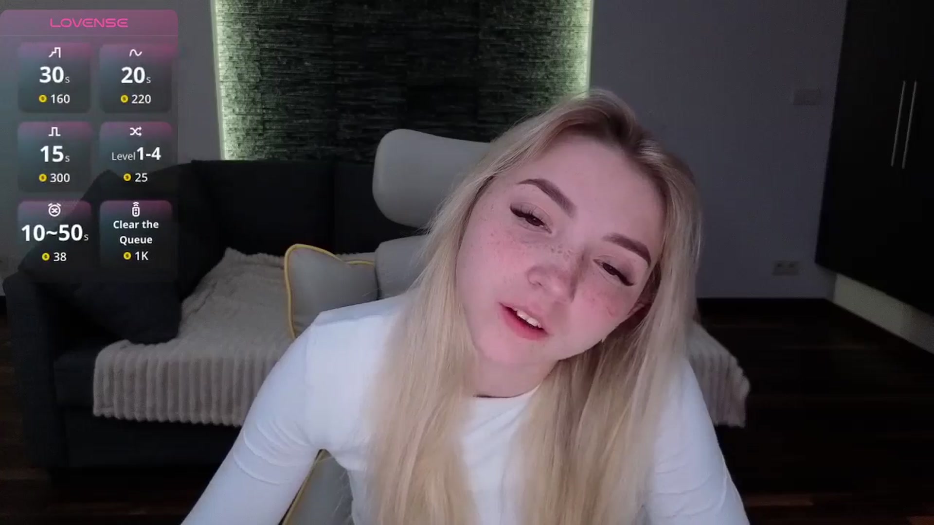 Gallery image thumbnail from Daisyy's myfreecams stream on, 04/20/2026, 14:18 image 15 of 20
