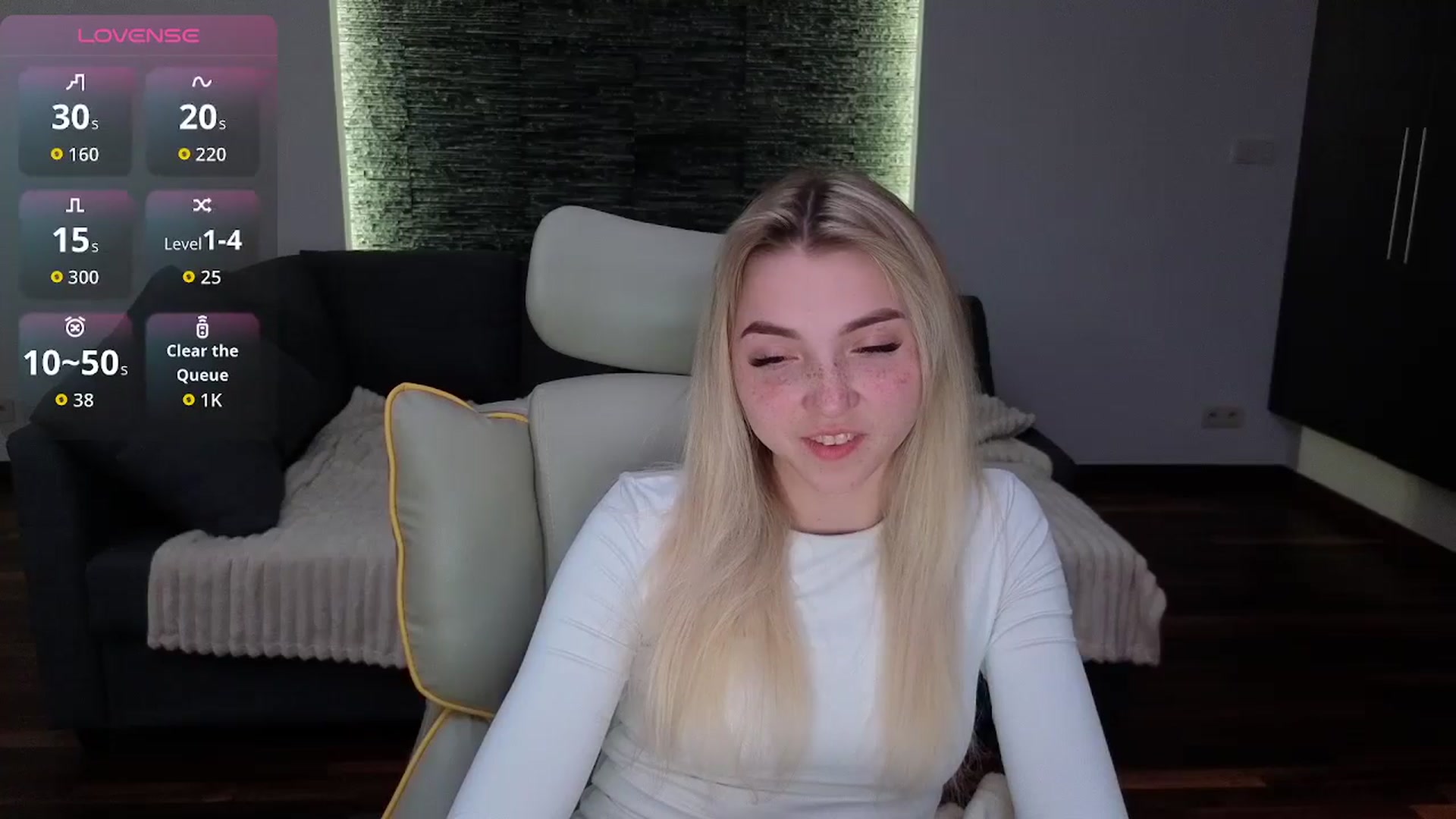 Gallery image thumbnail from Daisyy's myfreecams stream on, 04/20/2026, 14:18 image 18 of 20
