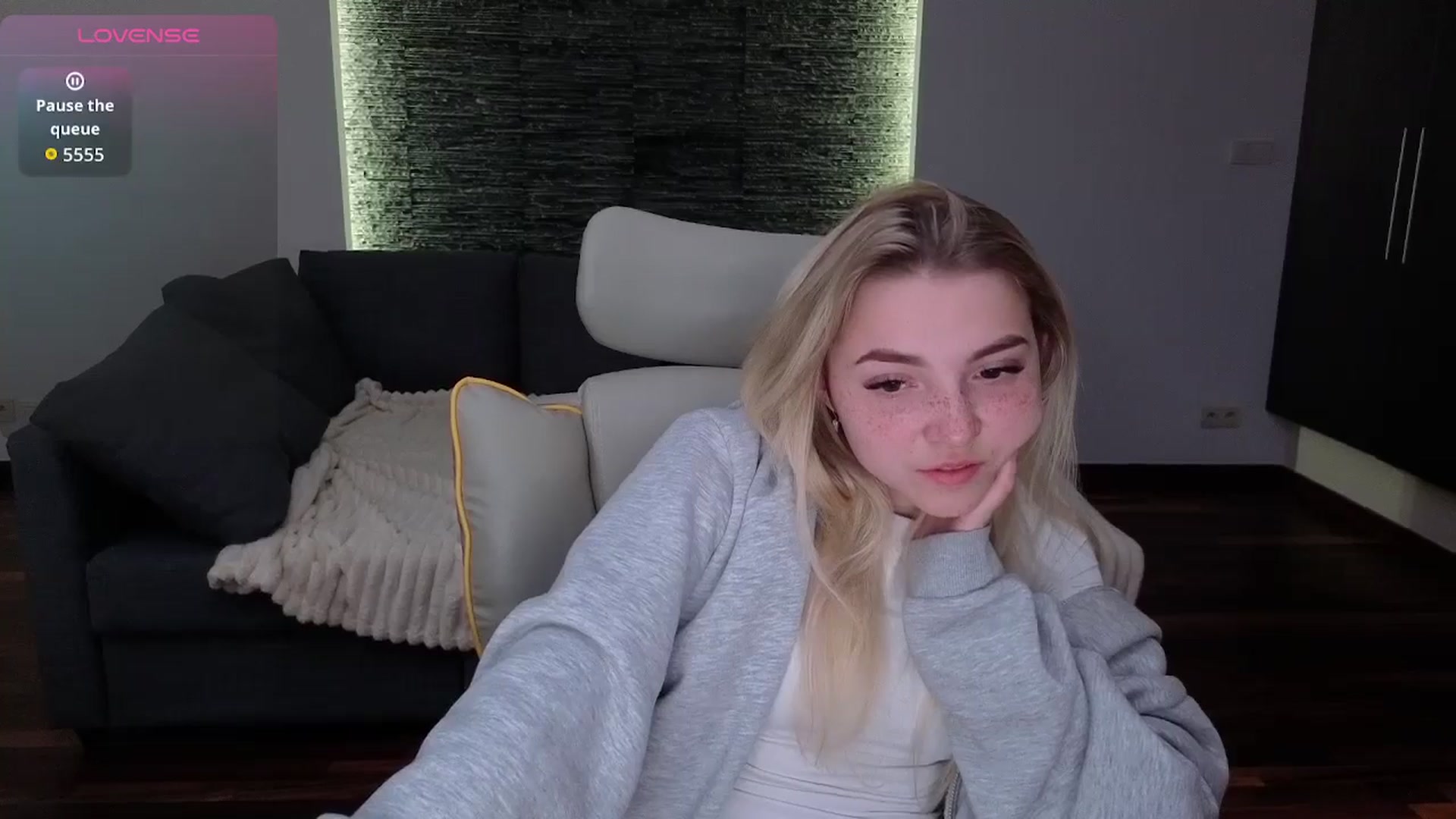 Gallery image thumbnail from Daisyy's myfreecams stream on, 04/20/2026, 15:09 image 19 of 20