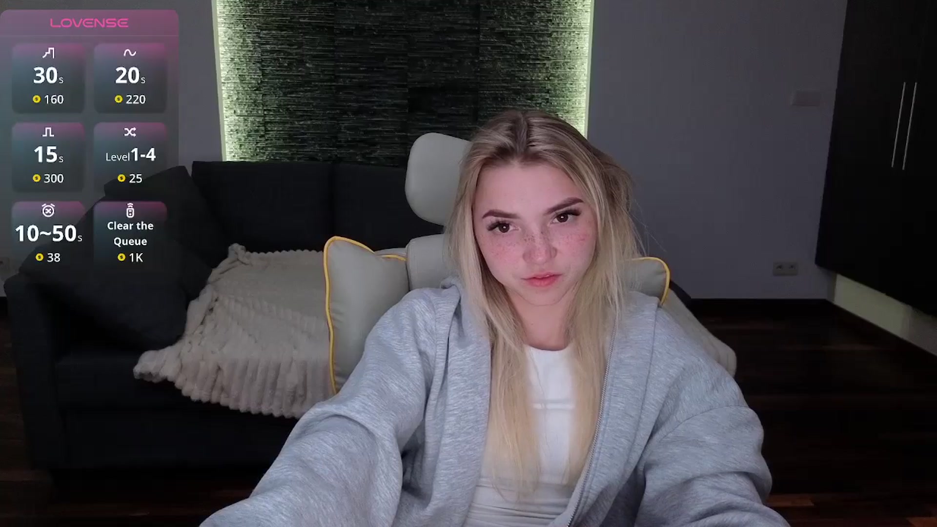 Gallery image thumbnail from Daisyy's myfreecams stream on, 04/20/2026, 15:09 image 2 of 20