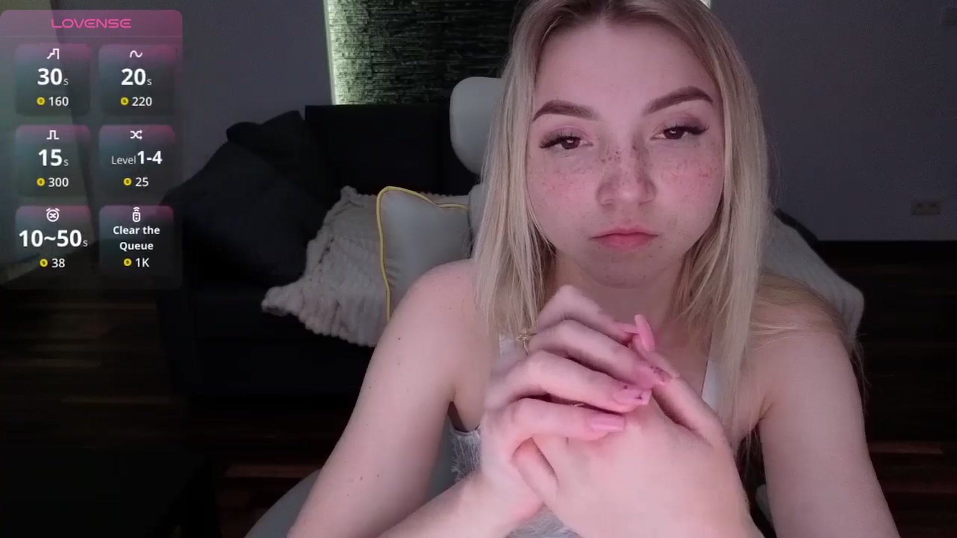 Gallery image thumbnail from Daisyy's myfreecams stream on, 04/20/2026, 18:28 image 16 of 20
