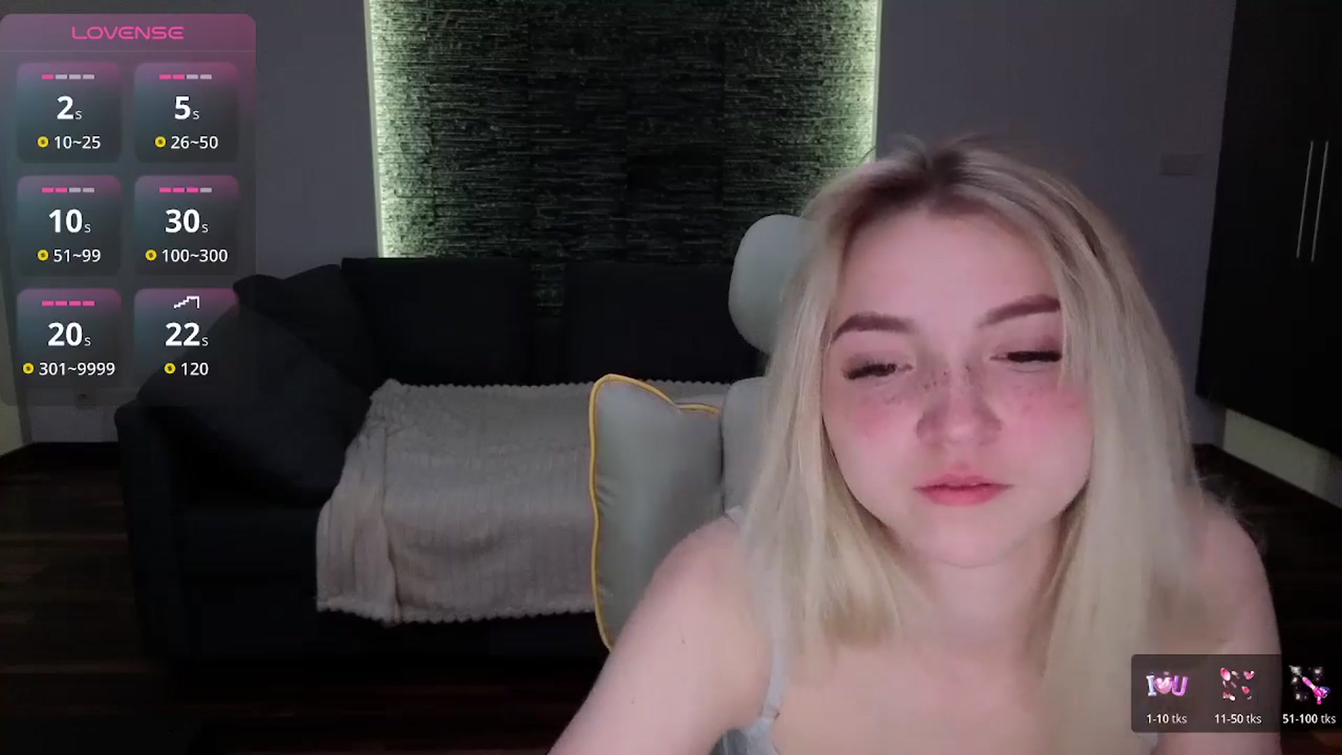 Gallery image thumbnail from Daisyy's myfreecams stream on, 04/21/2026, 21:01 image 2 of 20