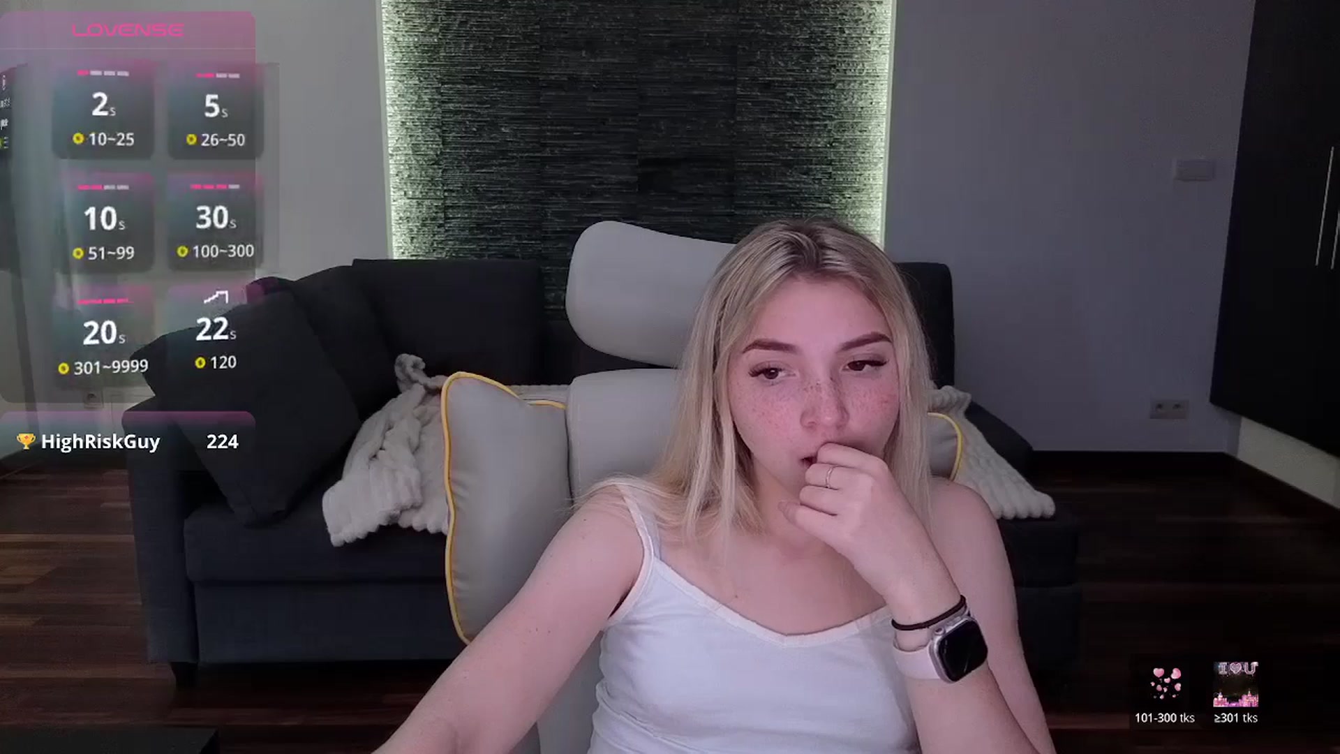 Gallery image thumbnail from Daisyy's myfreecams stream on, 04/22/2026, 17:21 image 12 of 20