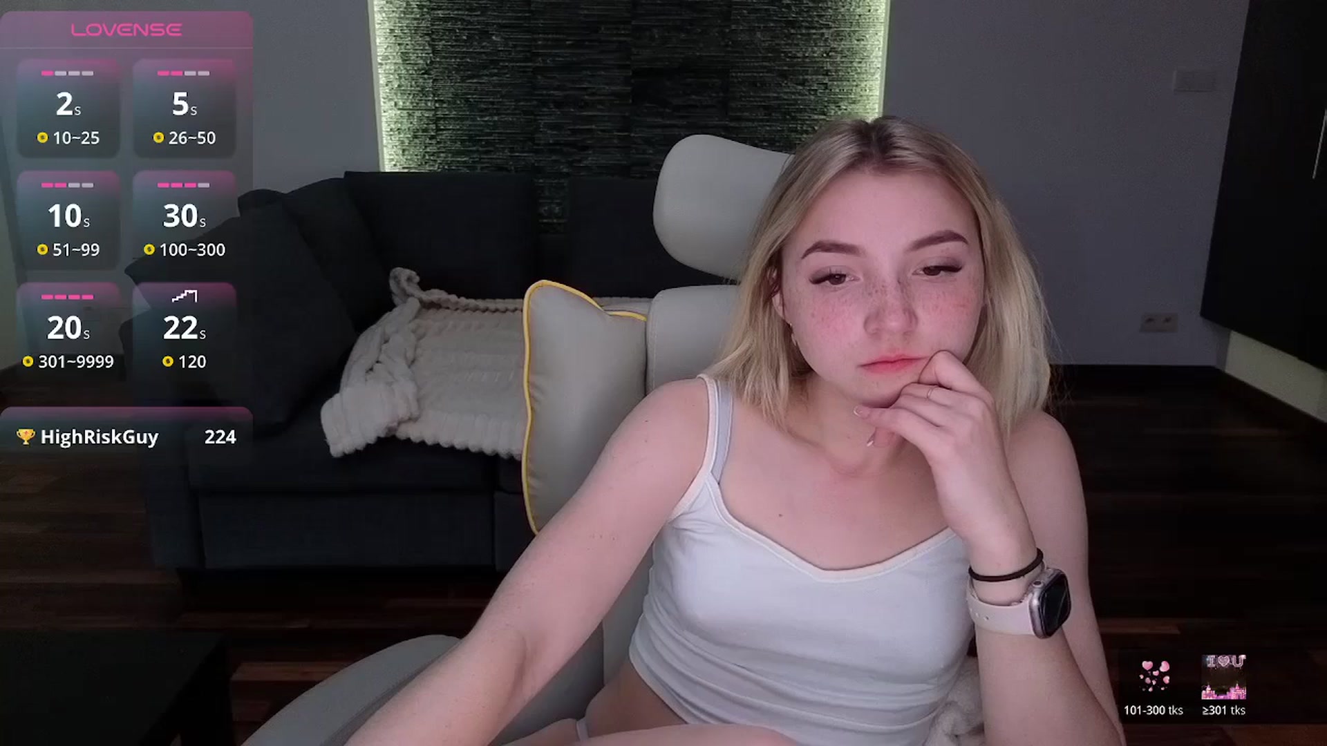 Gallery image thumbnail from Daisyy's myfreecams stream on, 04/22/2026, 17:21 image 18 of 20