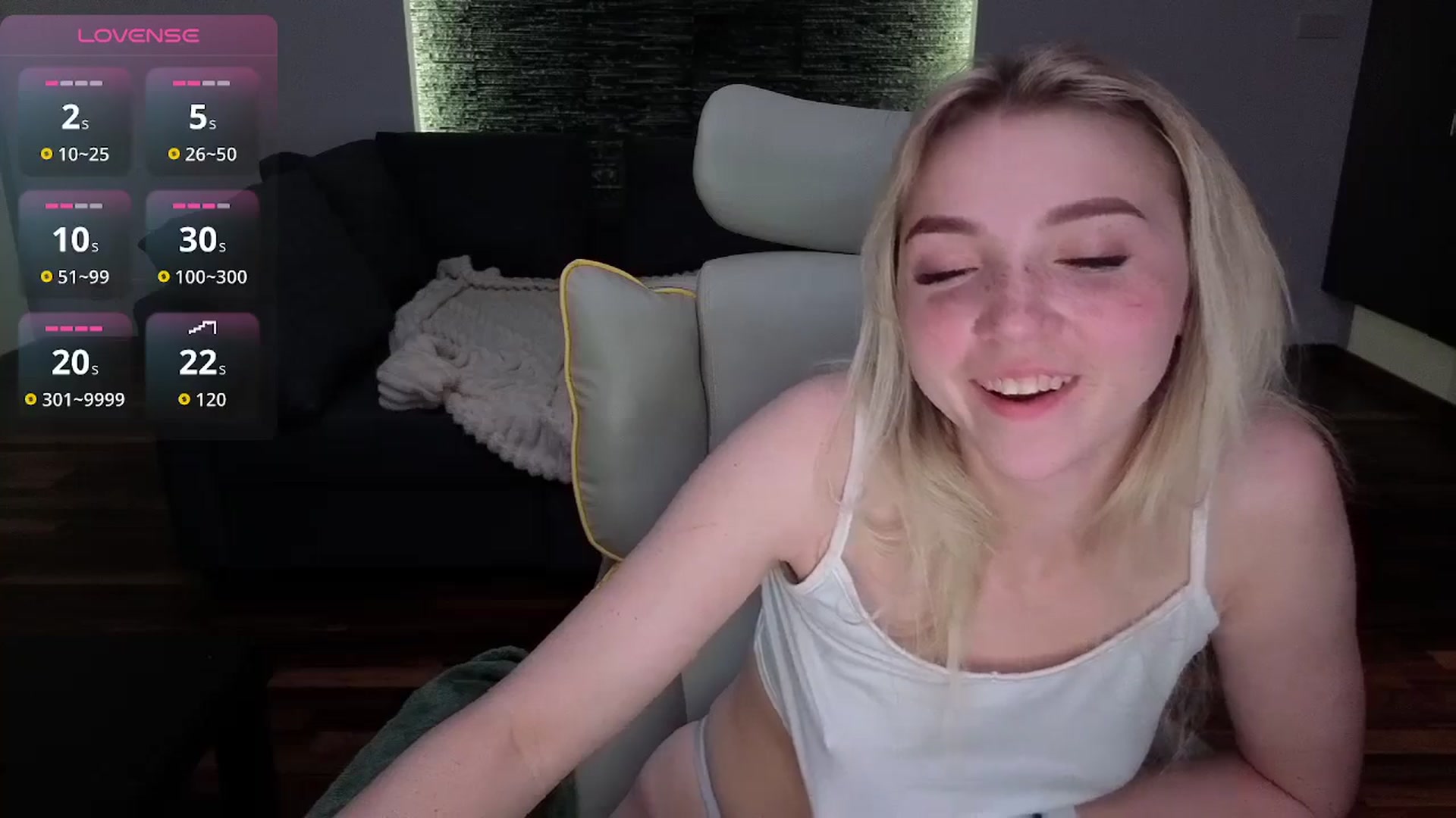 Gallery image thumbnail from Daisyy's myfreecams stream on, 04/22/2026, 21:12 image 8 of 20