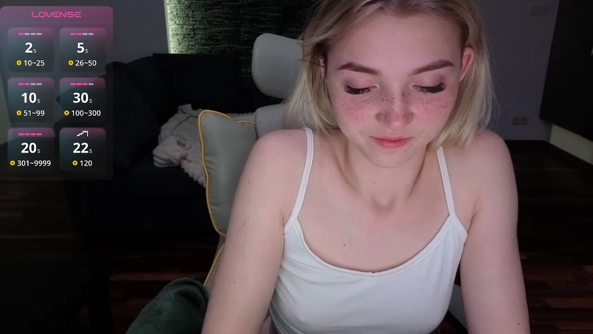 Gallery image thumbnail from Daisyy's myfreecams stream on, 04/22/2026, 21:12 image 9 of 20