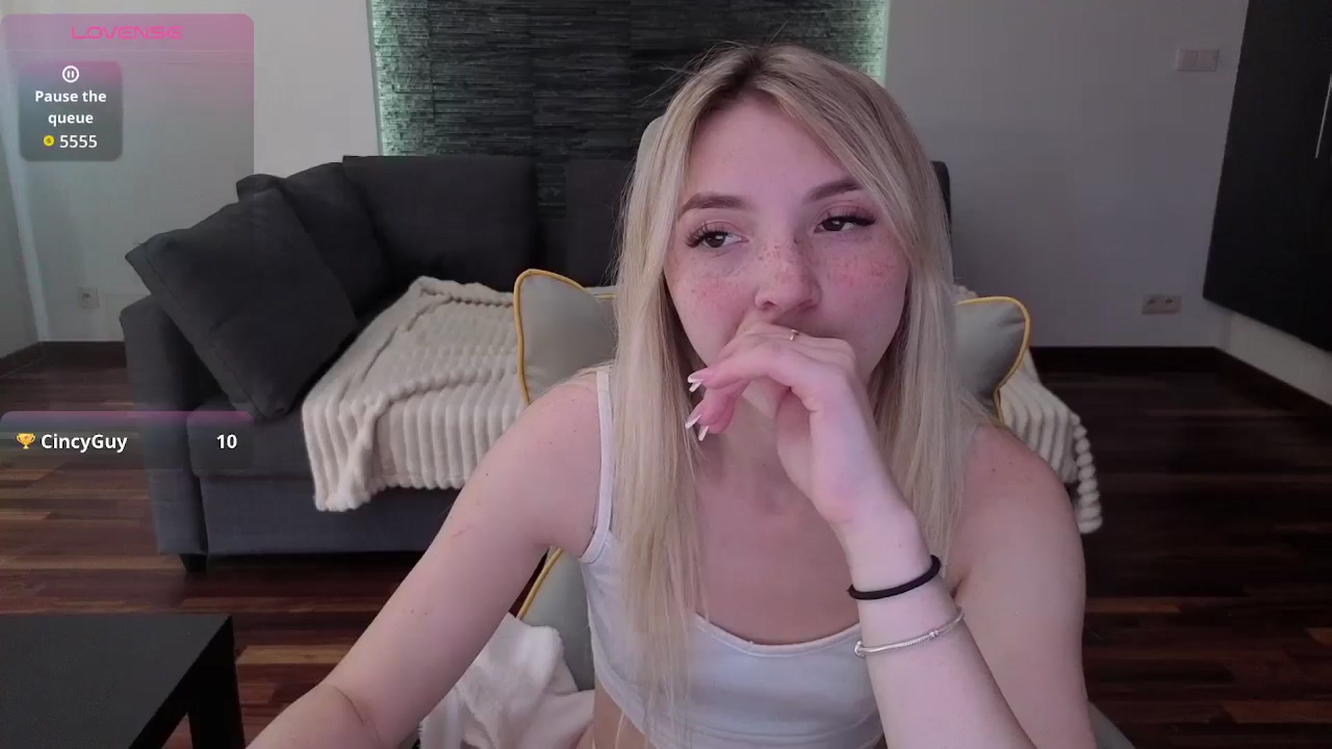 Gallery image thumbnail from Daisyy's myfreecams stream on, 04/23/2026, 14:11 image 7 of 20