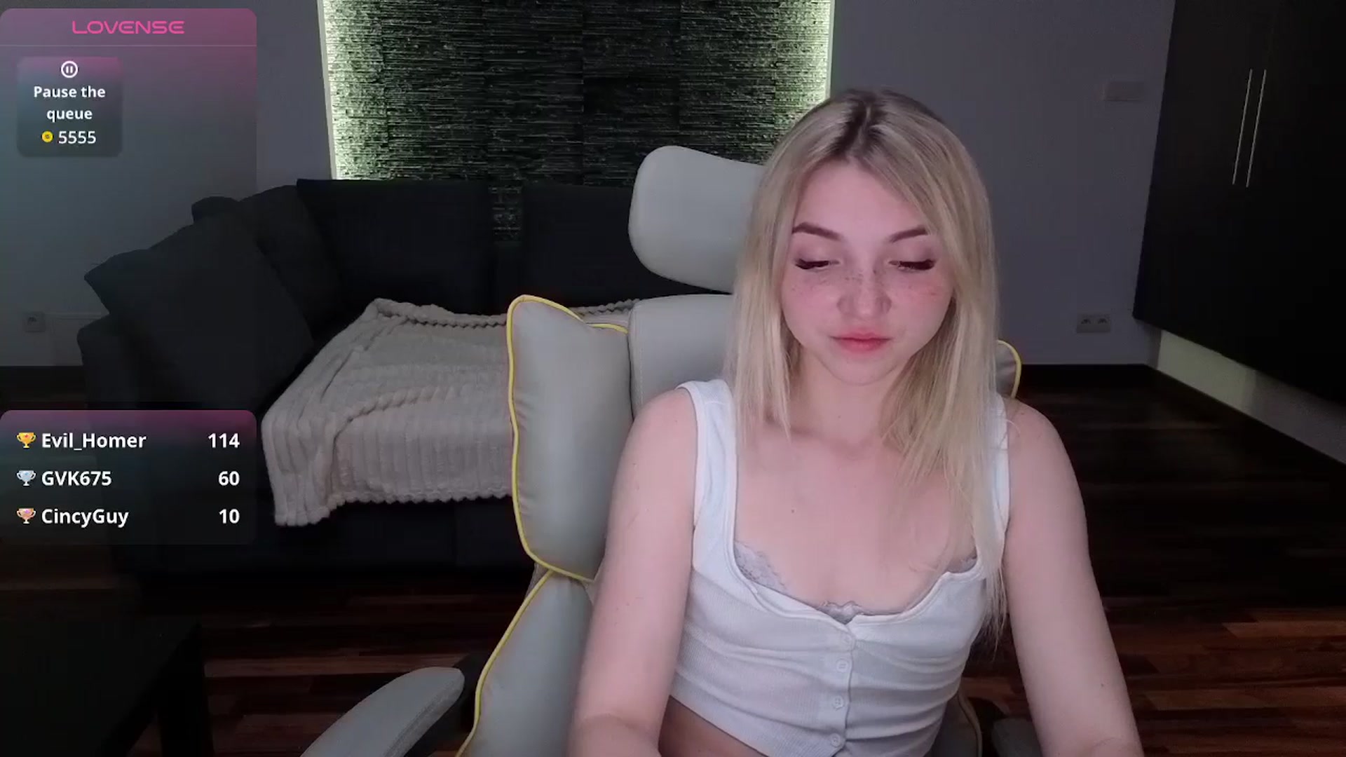 Gallery image thumbnail from Daisyy's myfreecams stream on, 04/23/2026, 20:33 image 8 of 20