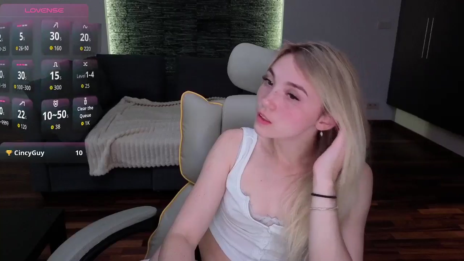 Gallery image thumbnail from Daisyy's myfreecams stream on, 04/23/2026, 20:33 image 3 of 20