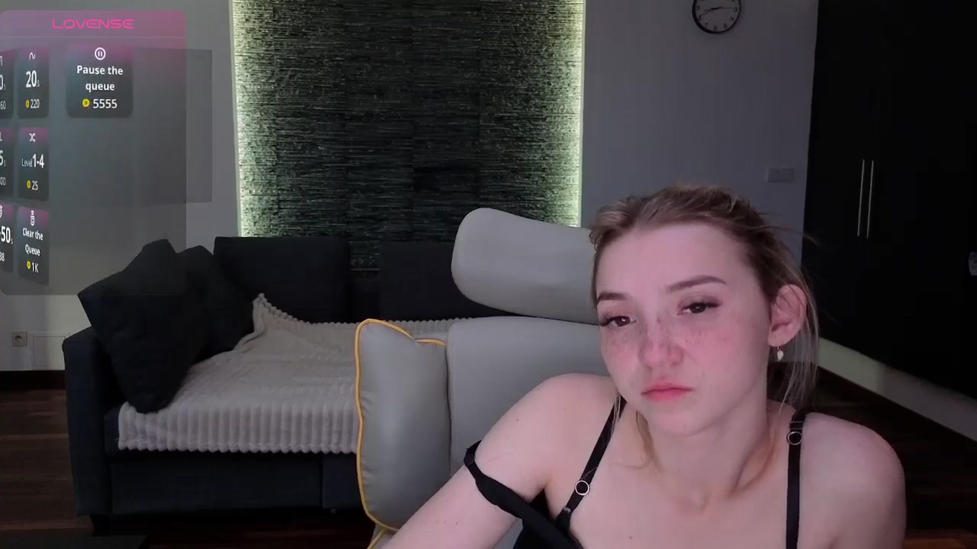 Gallery image thumbnail from Daisyy's myfreecams stream on, 04/27/2026, 16:50 image 7 of 20