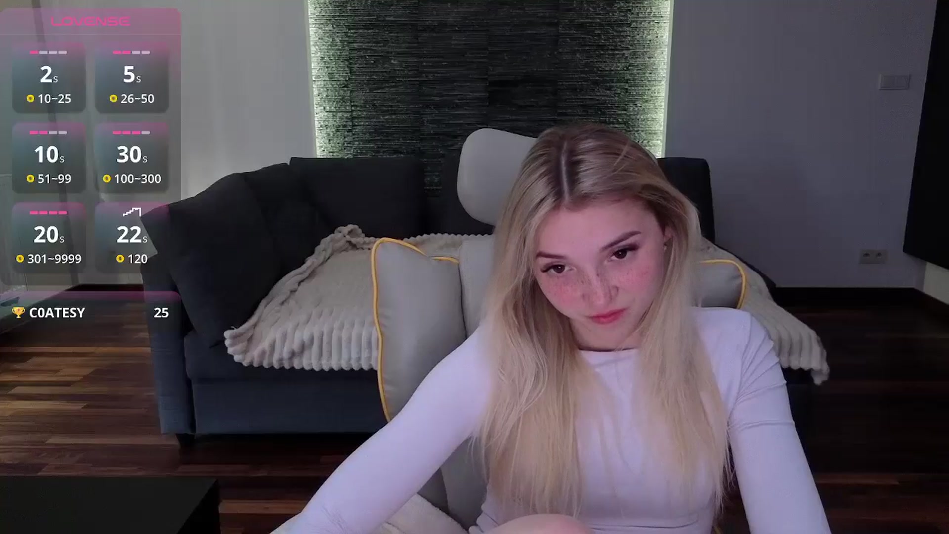 Gallery image thumbnail from Daisyy's myfreecams stream on, 04/28/2026, 16:11 image 7 of 20