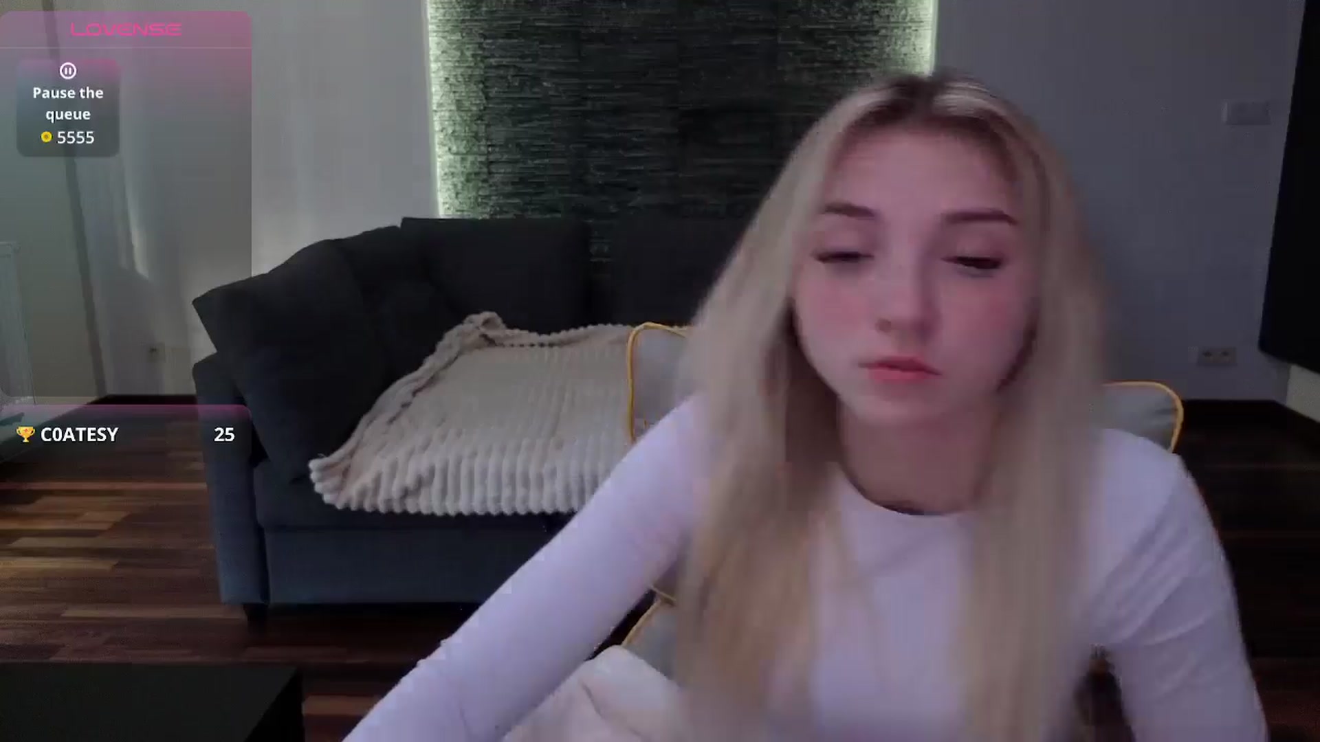 Gallery image thumbnail from Daisyy's myfreecams stream on, 04/28/2026, 16:11 image 15 of 20
