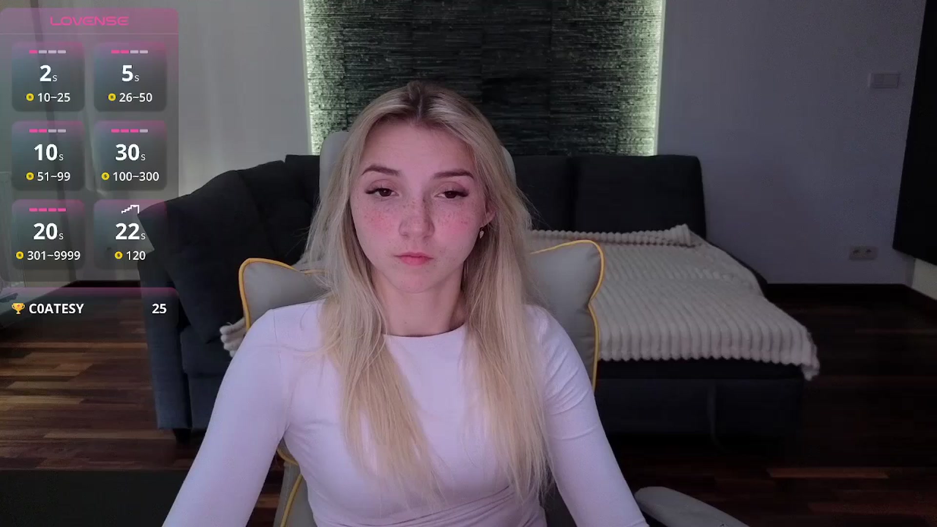 Gallery image thumbnail from Daisyy's myfreecams stream on, 04/28/2026, 16:11 image 18 of 20