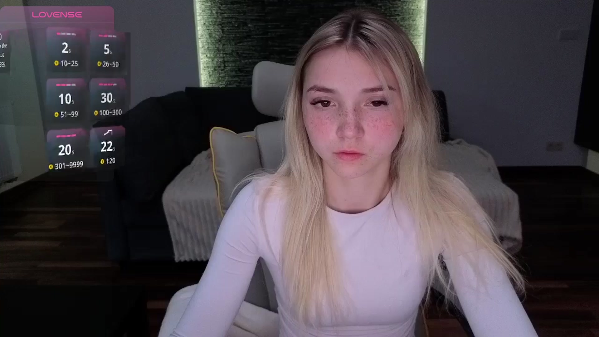 Gallery image thumbnail from Daisyy's myfreecams stream on, 04/28/2026, 18:22 image 11 of 20