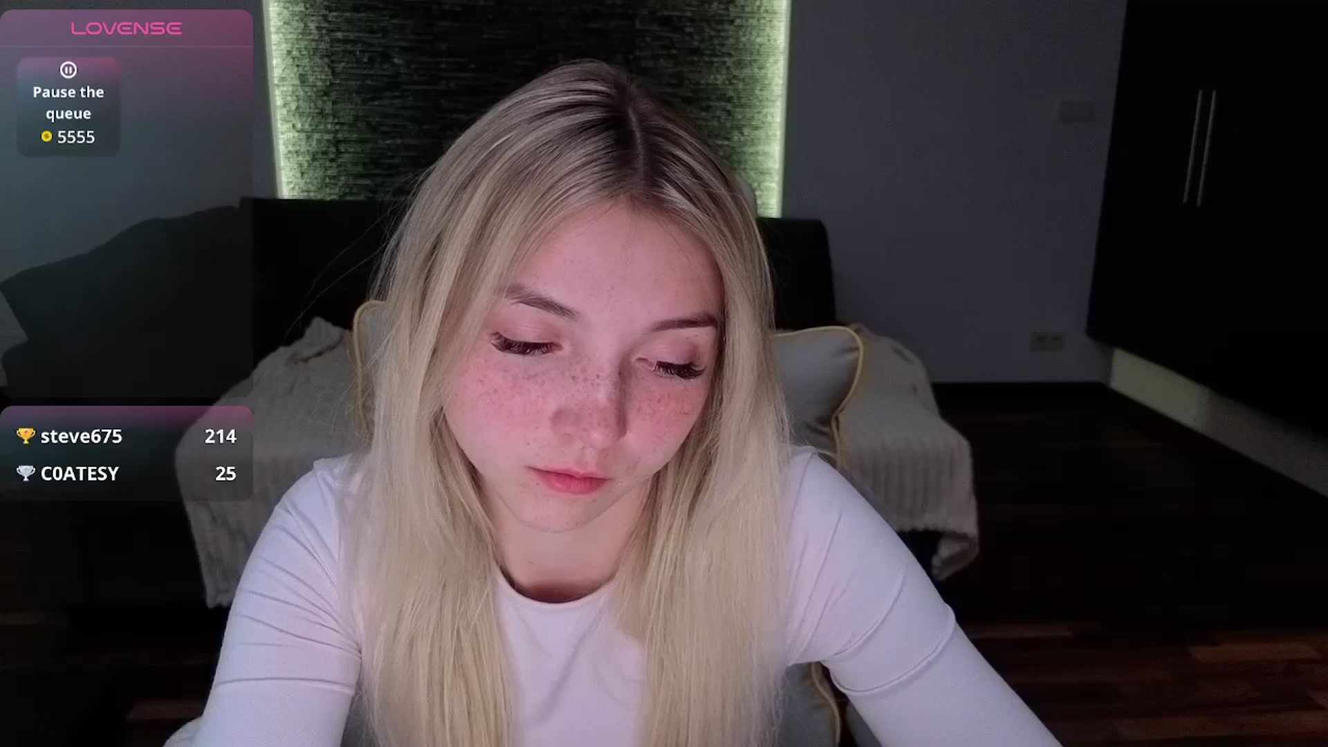 Gallery image thumbnail from Daisyy's myfreecams stream on, 04/28/2026, 18:22 image 13 of 20