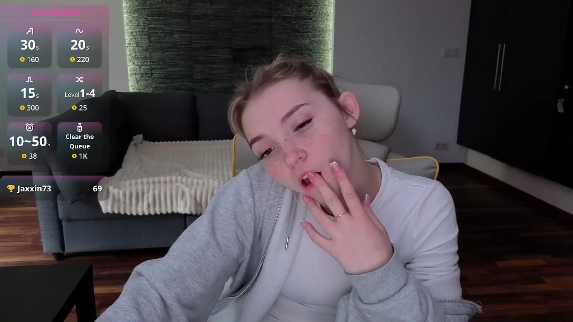 Gallery image thumbnail from Daisyy's myfreecams stream on, 04/29/2026, 08:07 image 1 of 20