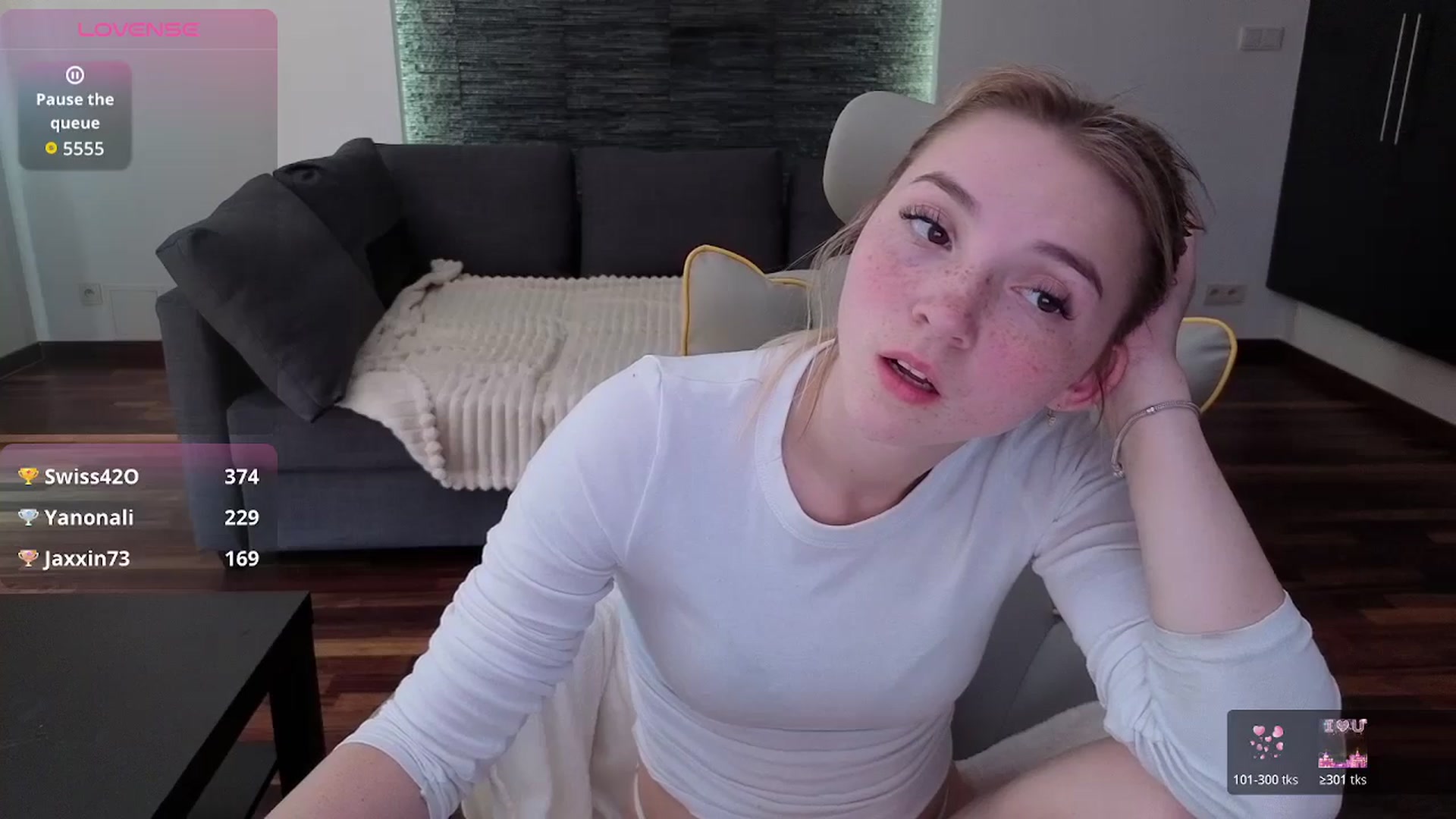 Gallery image thumbnail from Daisyy's myfreecams stream on, 04/29/2026, 14:07 image 19 of 20