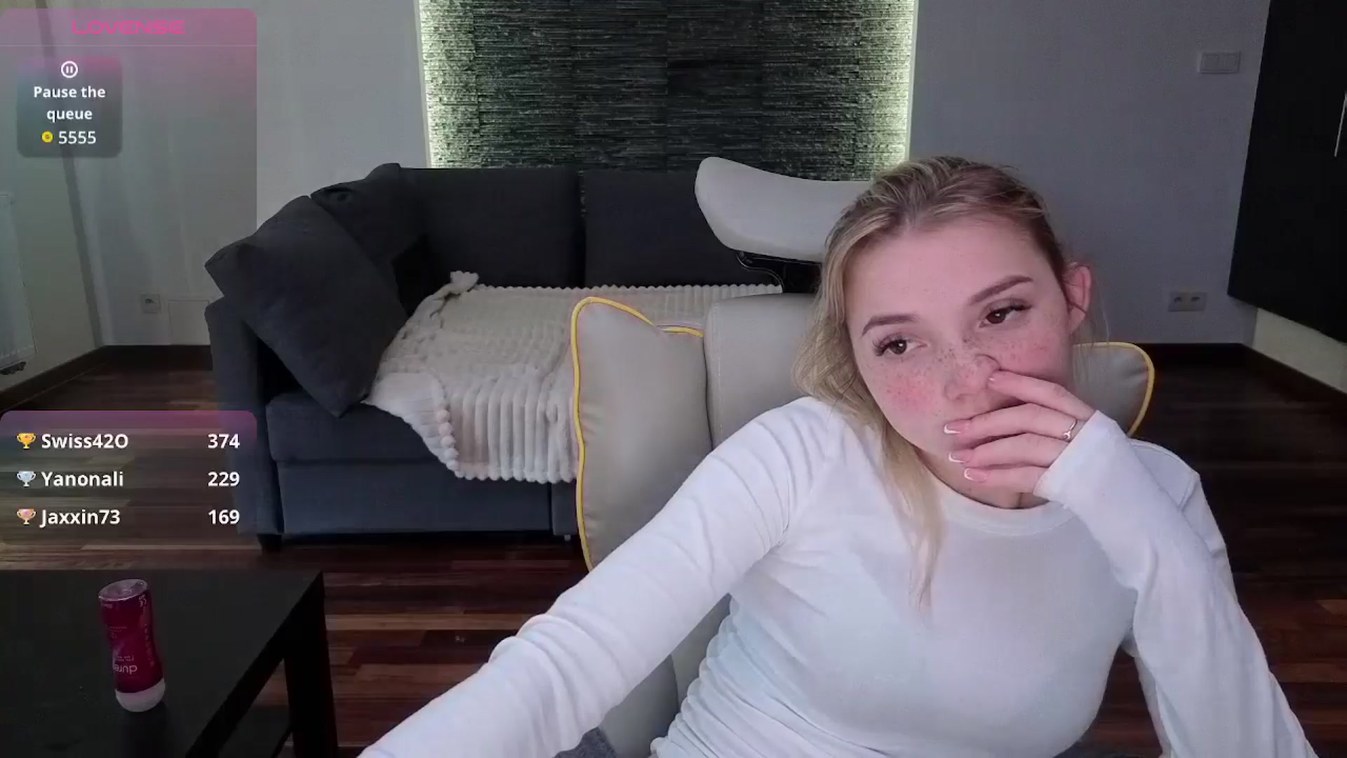 Gallery image thumbnail from Daisyy's myfreecams stream on, 04/29/2026, 15:32 image 13 of 20