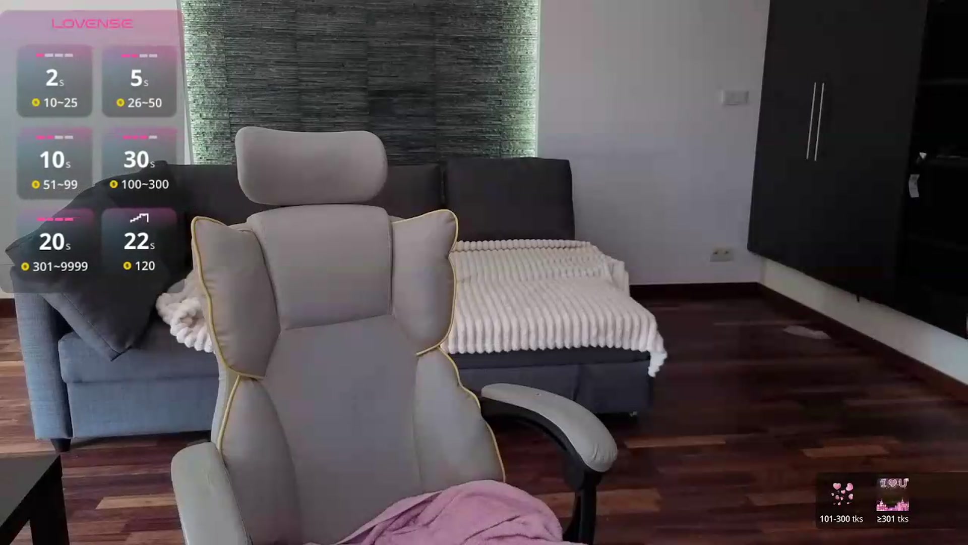 Gallery image thumbnail from Daisyy's myfreecams stream on, 04/30/2026, 16:34 image 8 of 20