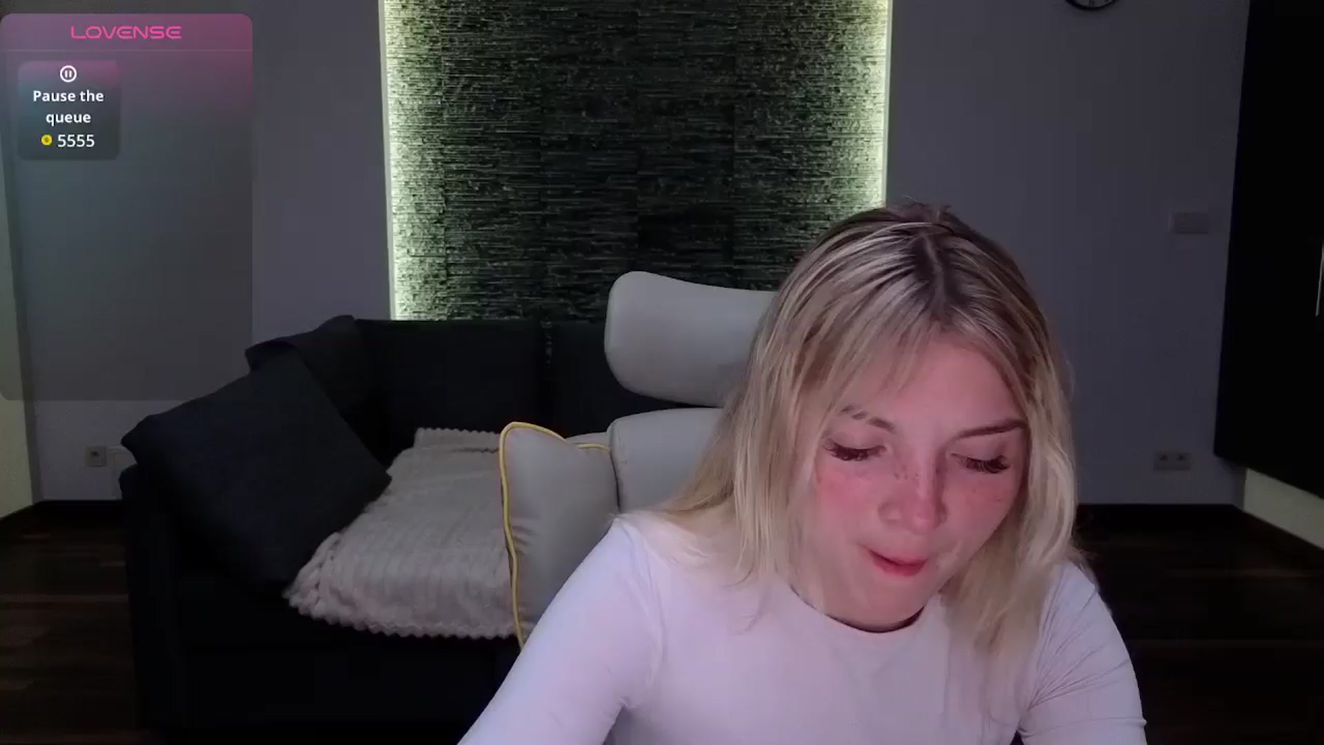 Gallery image thumbnail from Daisyy's myfreecams stream on, 05/03/2026, 22:09 image 3 of 20