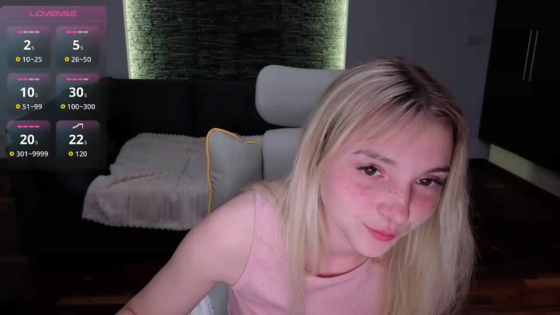 Gallery image thumbnail from Daisyy's myfreecams stream on, 05/04/2026, 20:33 image 9 of 20