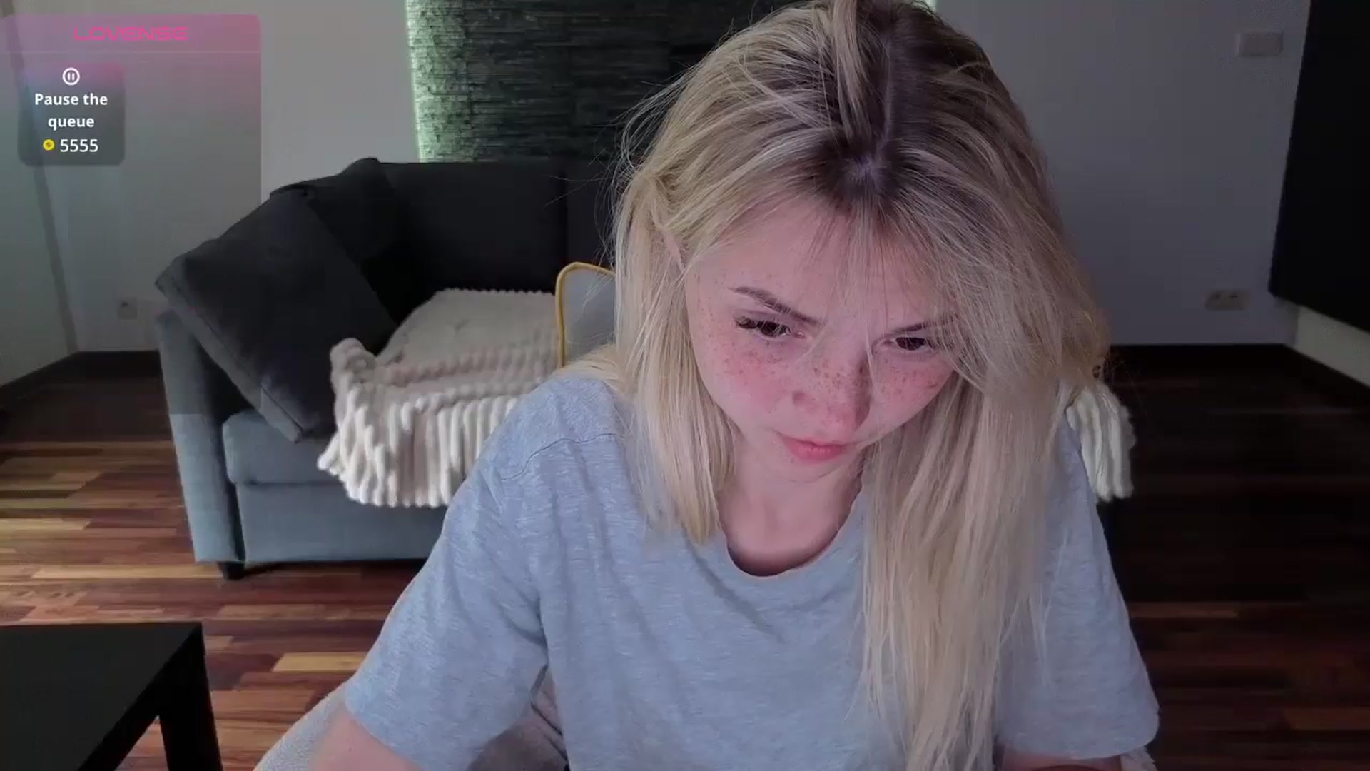 Gallery image thumbnail from Daisyy's myfreecams stream on, 05/05/2026, 14:15 image 16 of 20