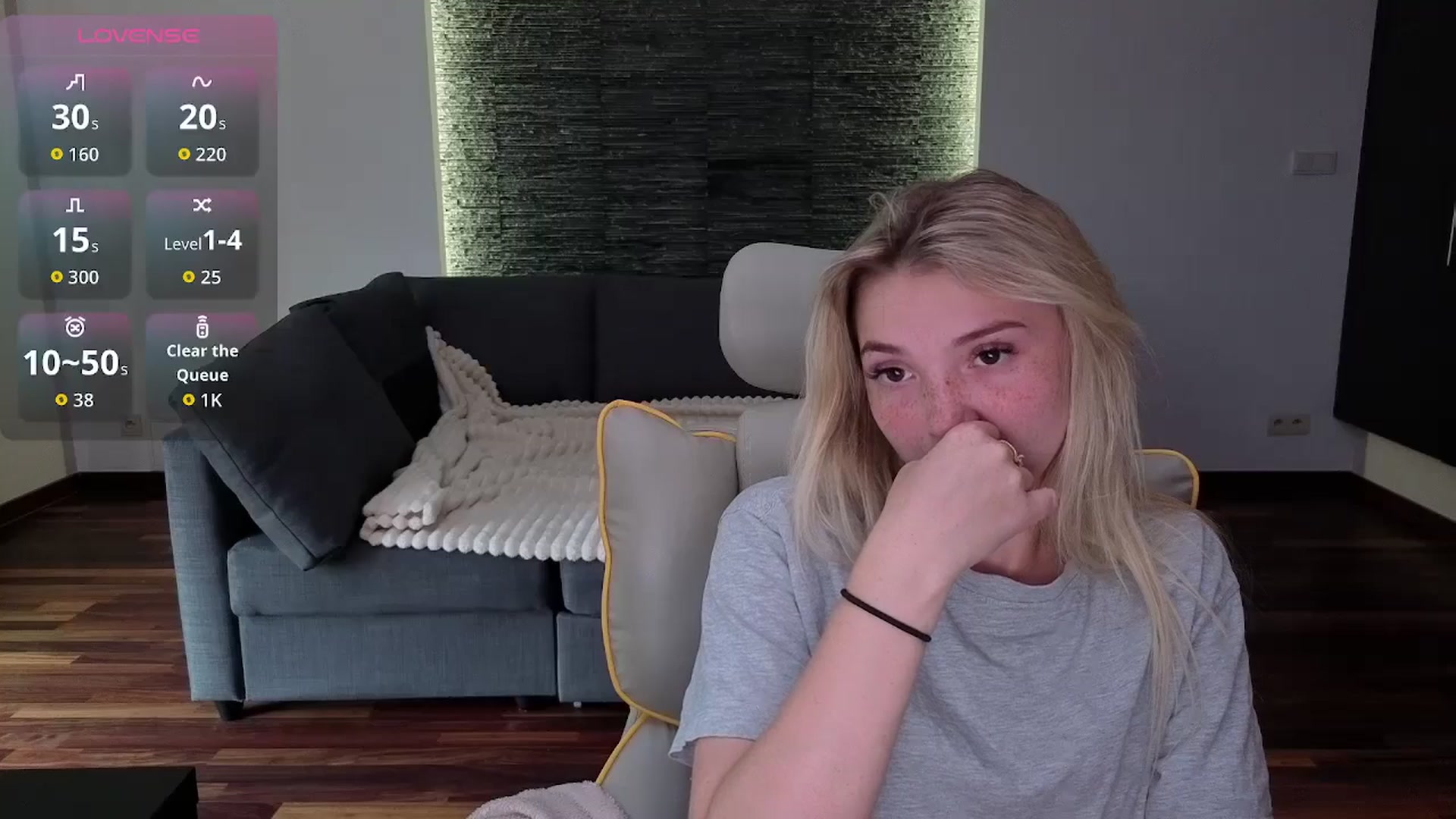 Gallery image thumbnail from Daisyy's myfreecams stream on, 05/05/2026, 15:47 image 16 of 20