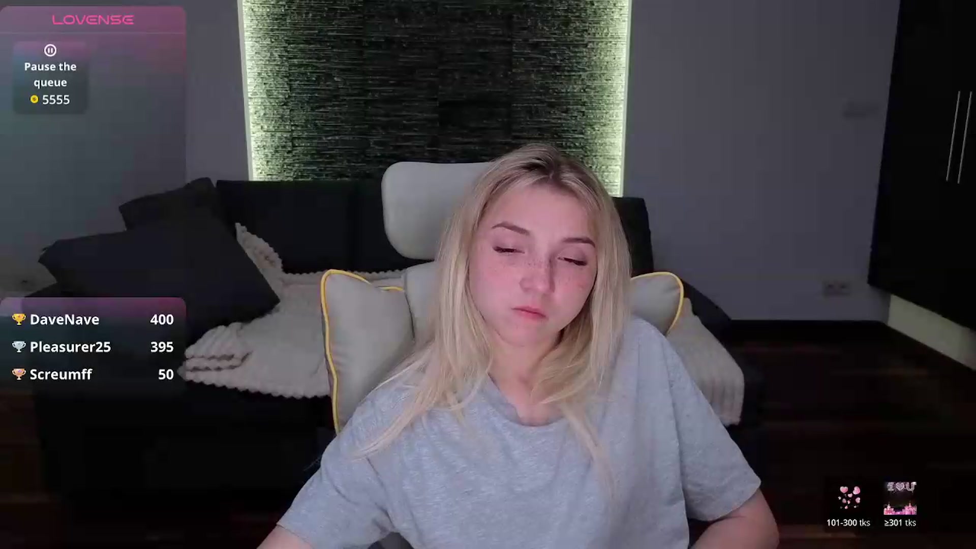Gallery image thumbnail from Daisyy's myfreecams stream on, 05/05/2026, 20:34 image 18 of 20