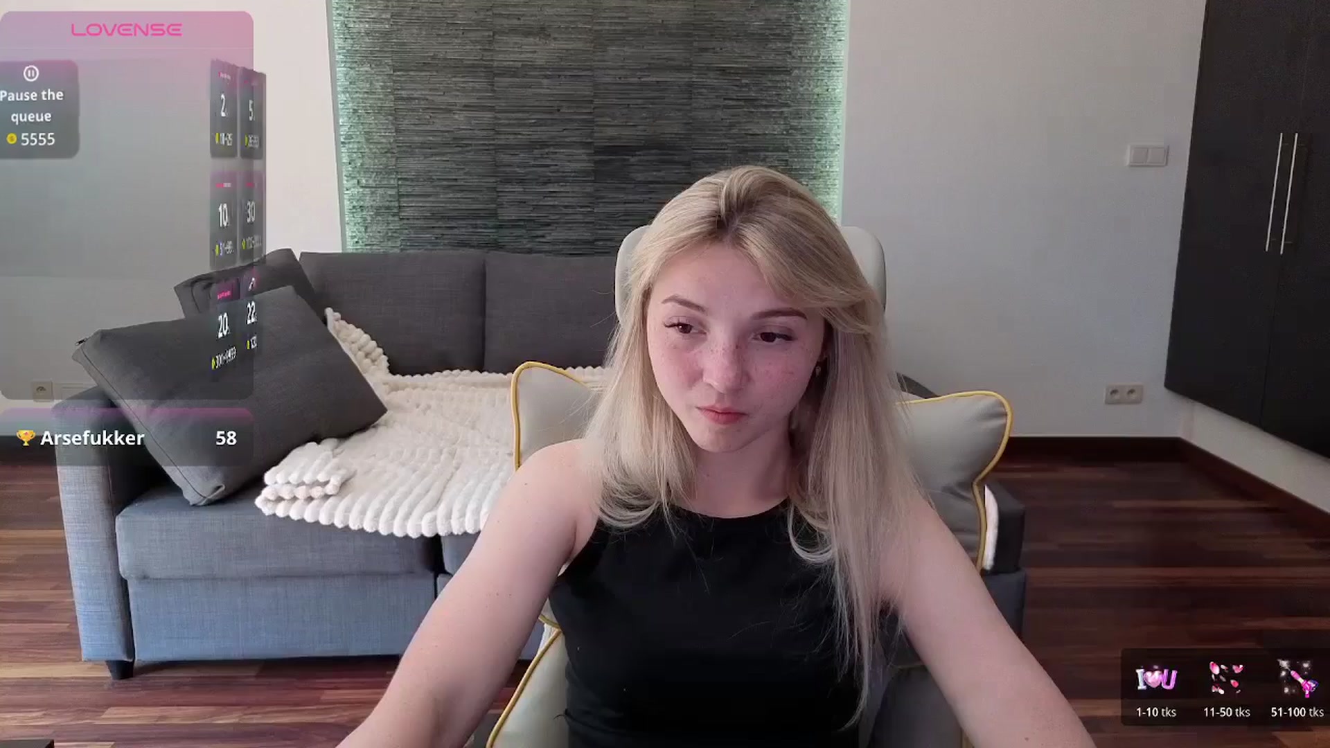 Gallery image thumbnail from Daisyy's myfreecams stream on, 05/06/2026, 11:10 image 16 of 20