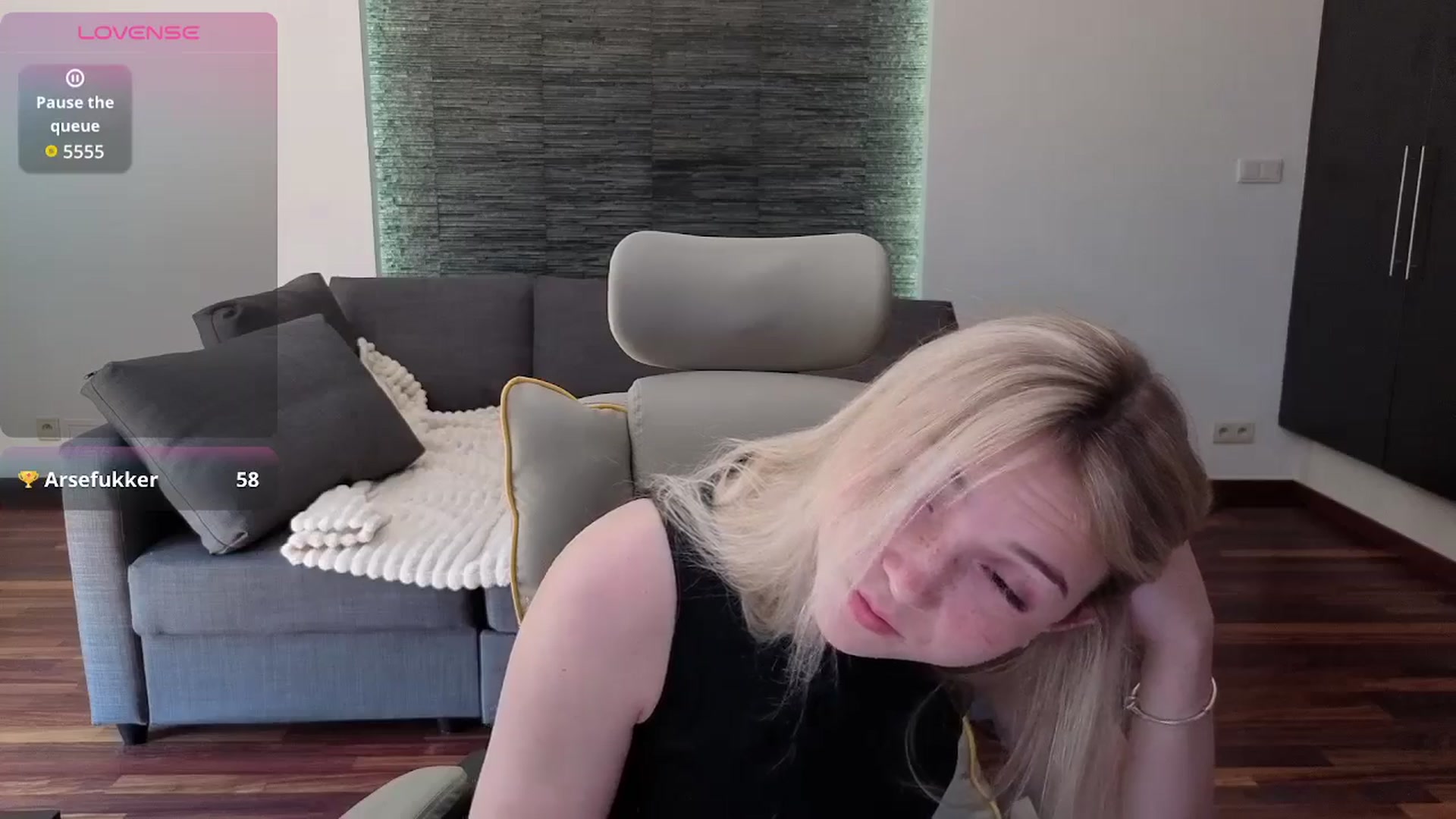Gallery image thumbnail from Daisyy's myfreecams stream on, 05/06/2026, 11:10 image 10 of 20