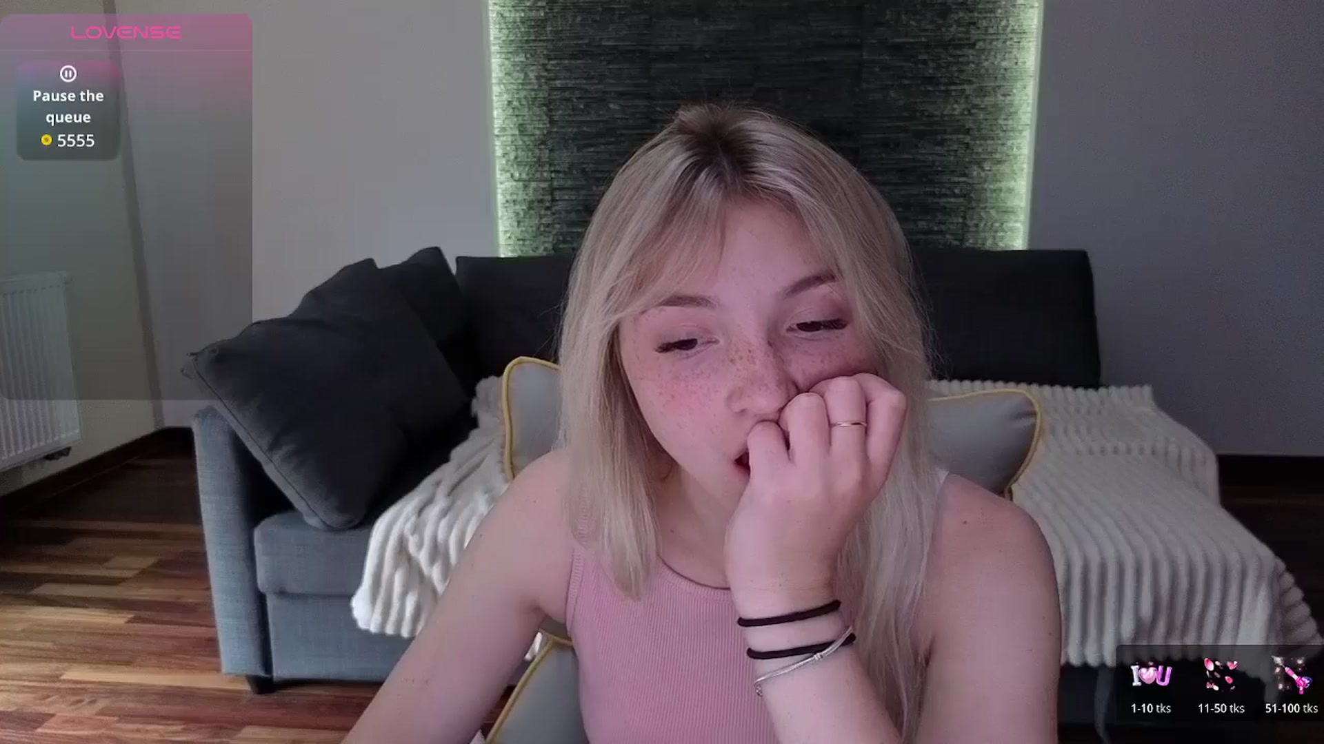 Gallery image thumbnail from Daisyy's myfreecams stream on, 05/08/2026, 14:58 image 2 of 20