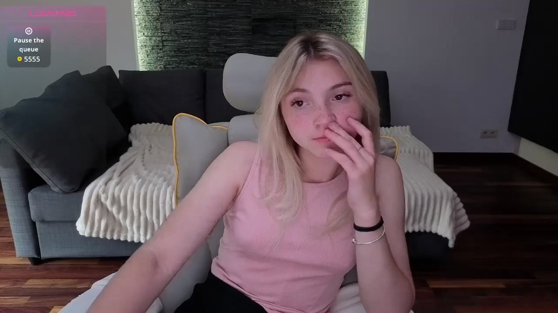 Gallery image thumbnail from Daisyy's myfreecams stream on, 05/08/2026, 14:58 image 12 of 20
