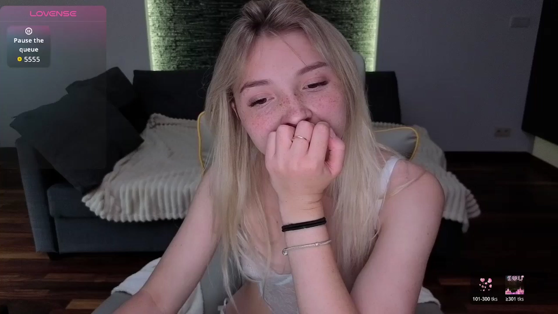 Gallery image thumbnail from Daisyy's myfreecams stream on, 05/08/2026, 16:27 image 20 of 20