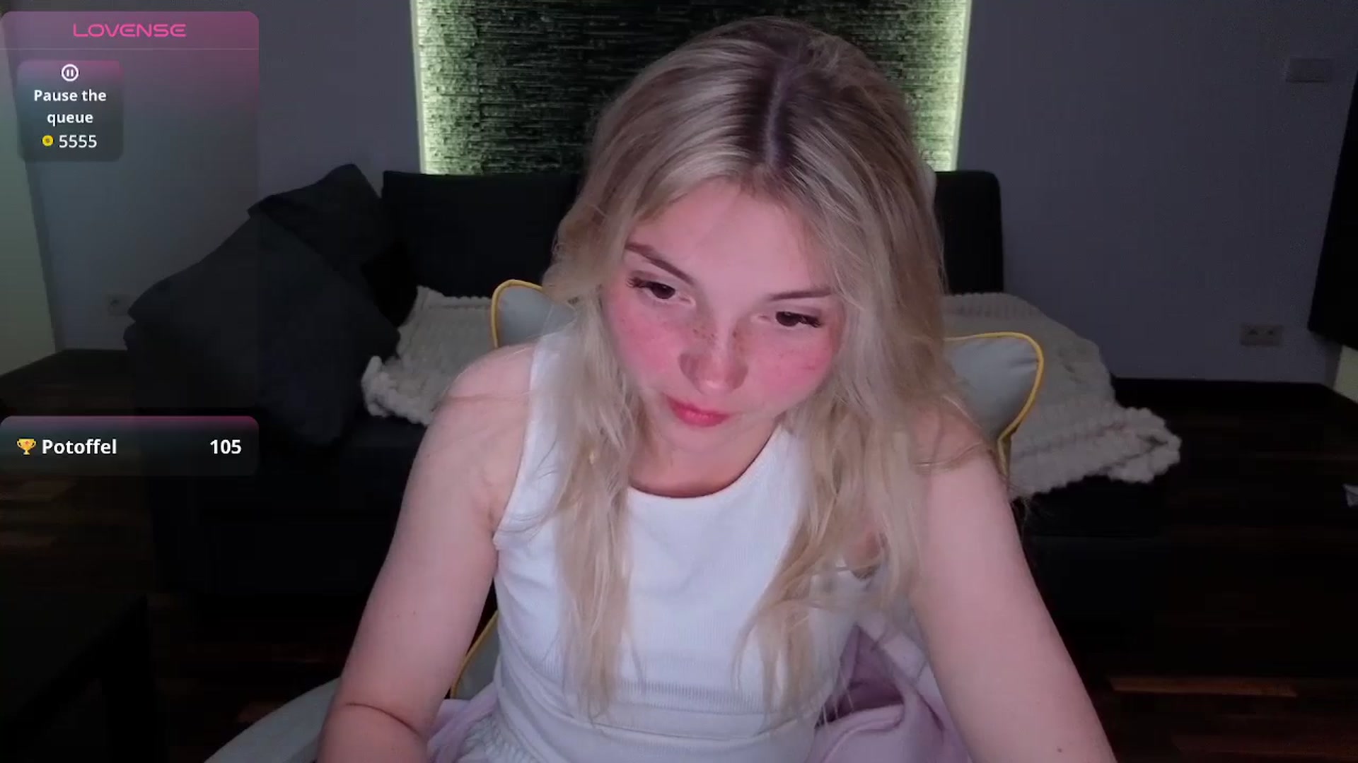 Gallery image thumbnail from Daisyy's myfreecams stream on, 05/10/2026, 22:49 image 14 of 20