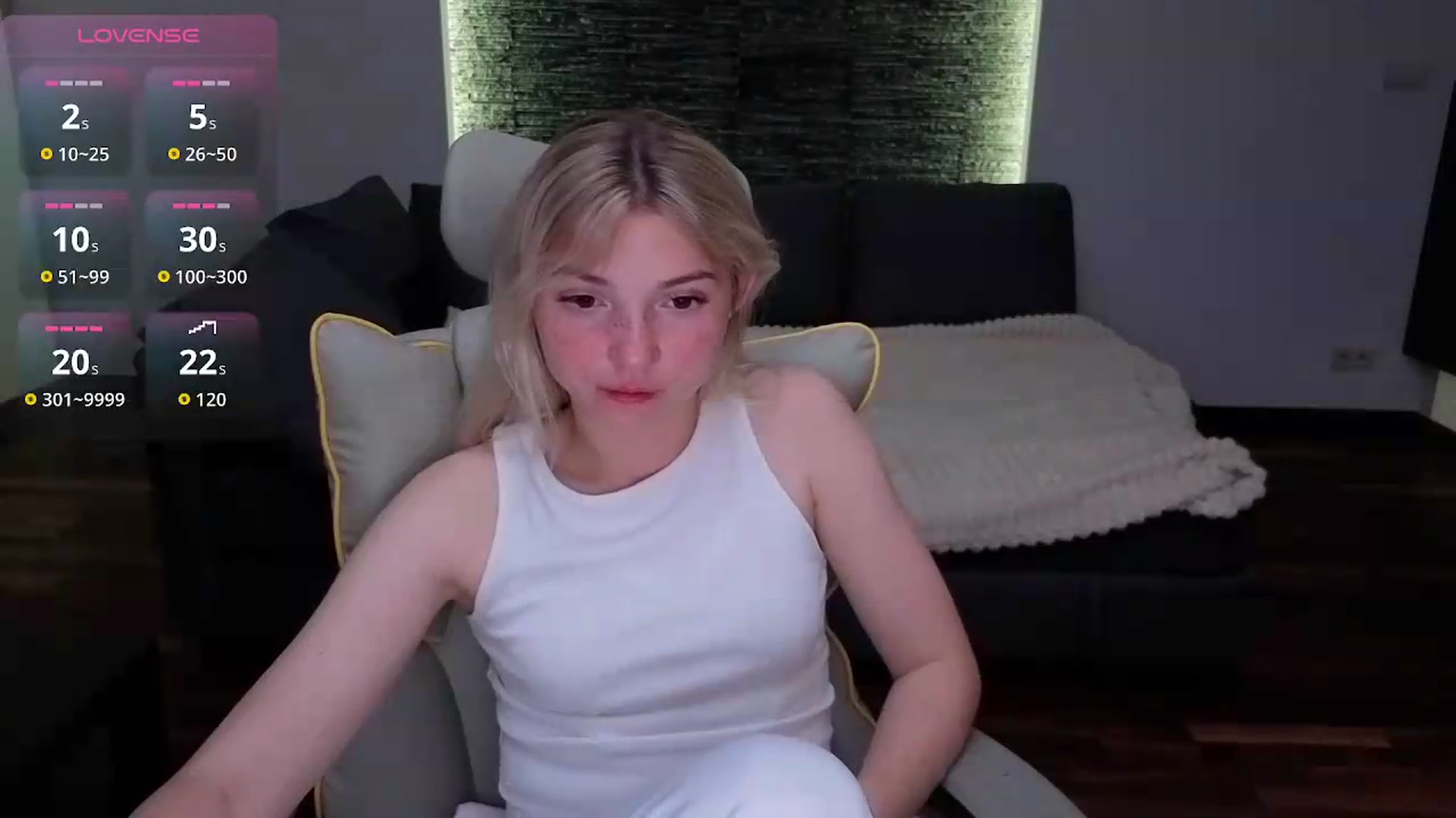 Gallery image thumbnail from Daisyy's myfreecams stream on, 05/11/2026, 24:21 image 18 of 20