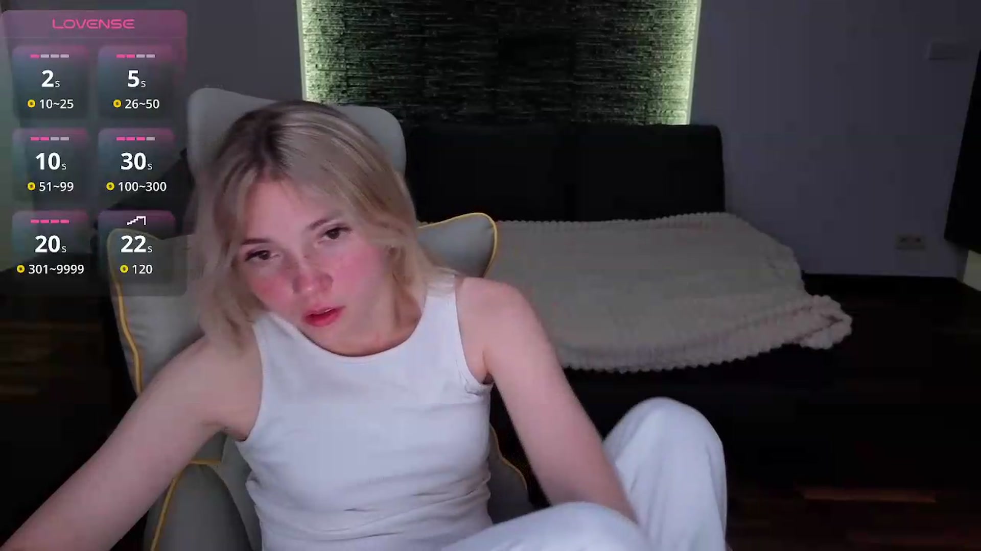 Gallery image thumbnail from Daisyy's myfreecams stream on, 05/11/2026, 24:21 image 17 of 20