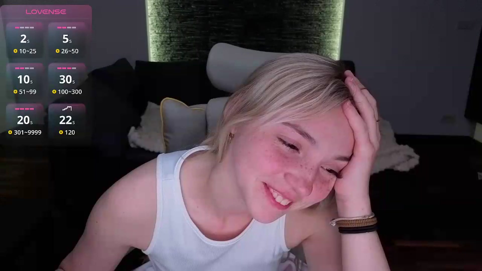 Gallery image thumbnail from Daisyy's myfreecams stream on, 05/11/2026, 24:21 image 9 of 20